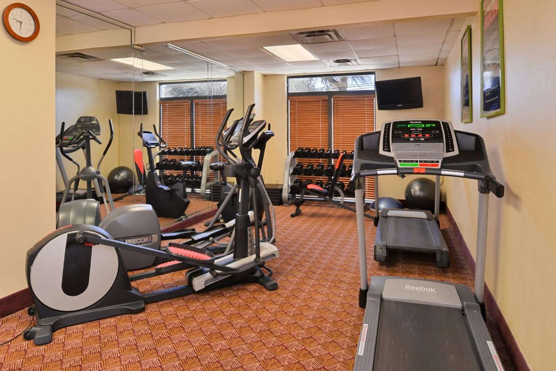Holiday Inn Express & Suites Austin North Central by IHG gallery photo in Austin, TX — image 5