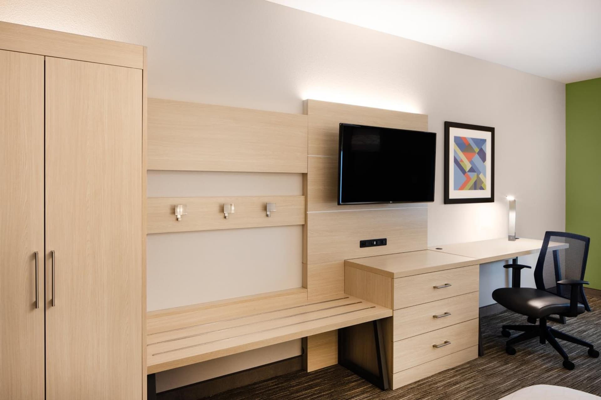 Holiday Inn Express & Suites Ft Myers Beach-Sanibel Gateway by IHG gallery photo in Fort Myers Beach, FL — image 39
