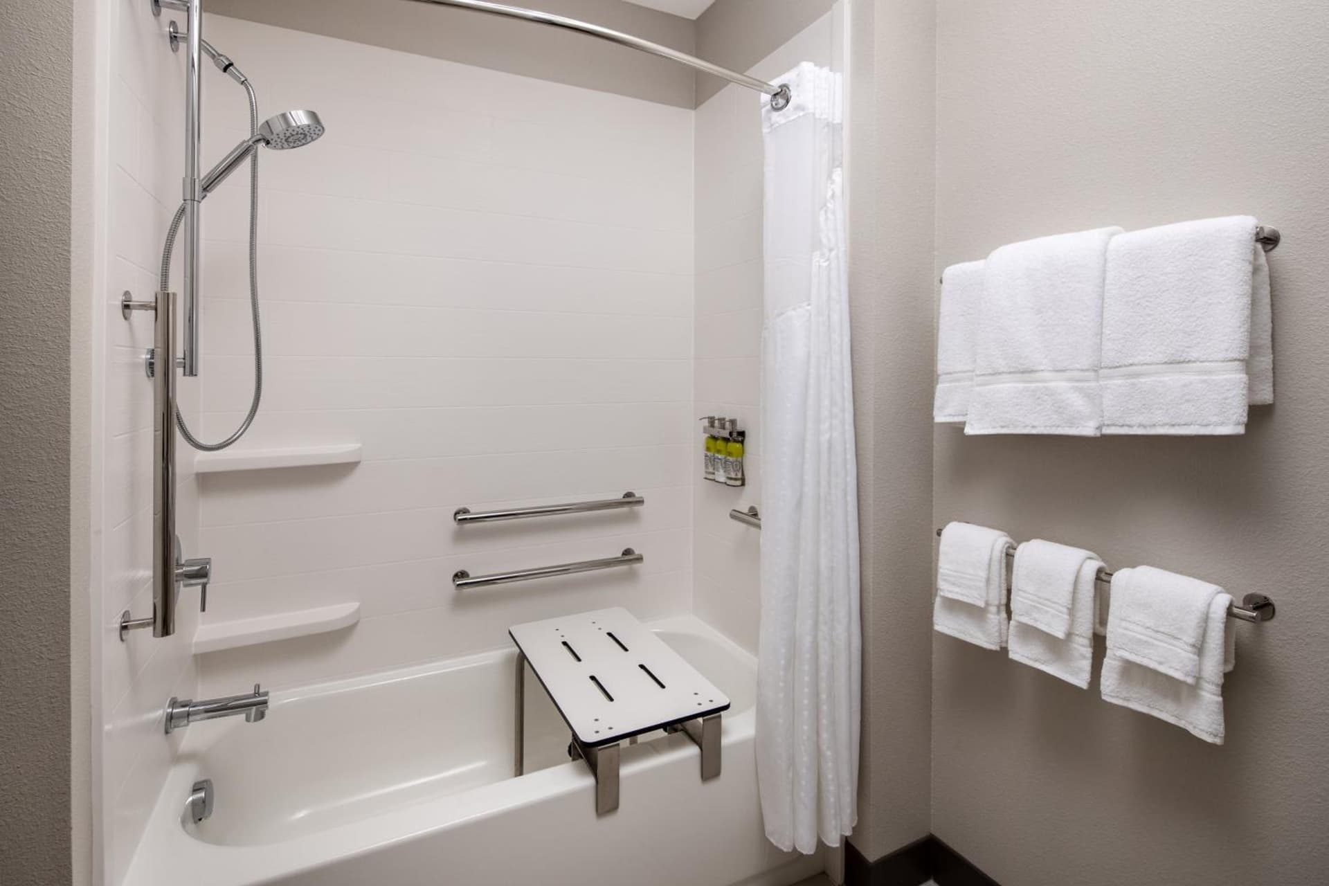 Holiday Inn Express & Suites Ft Myers Beach-Sanibel Gateway by IHG gallery photo in Fort Myers Beach, FL — image 41