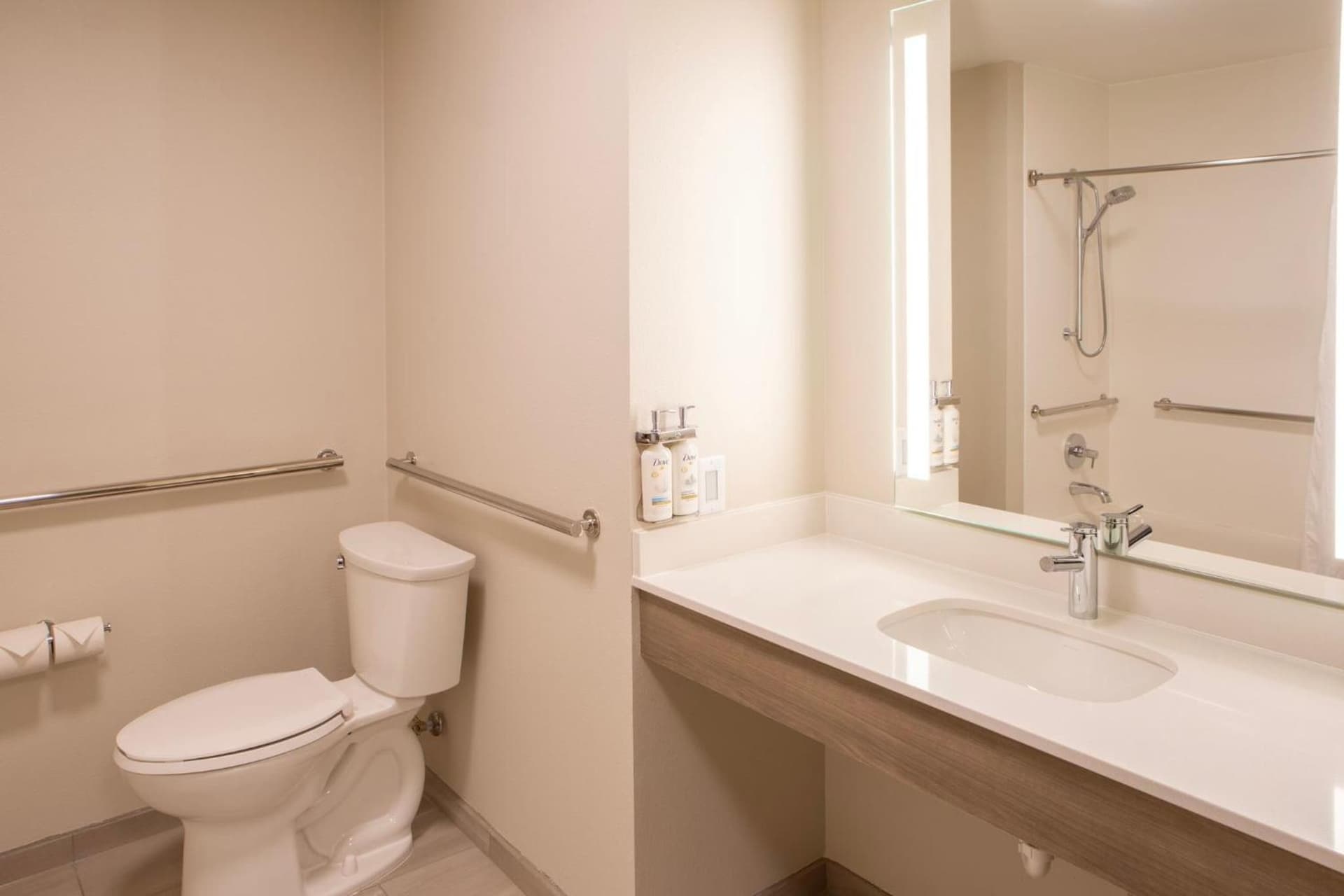 Holiday Inn Express & Suites Sioux City-South by IHG gallery photo in Sioux City, IA — image 78