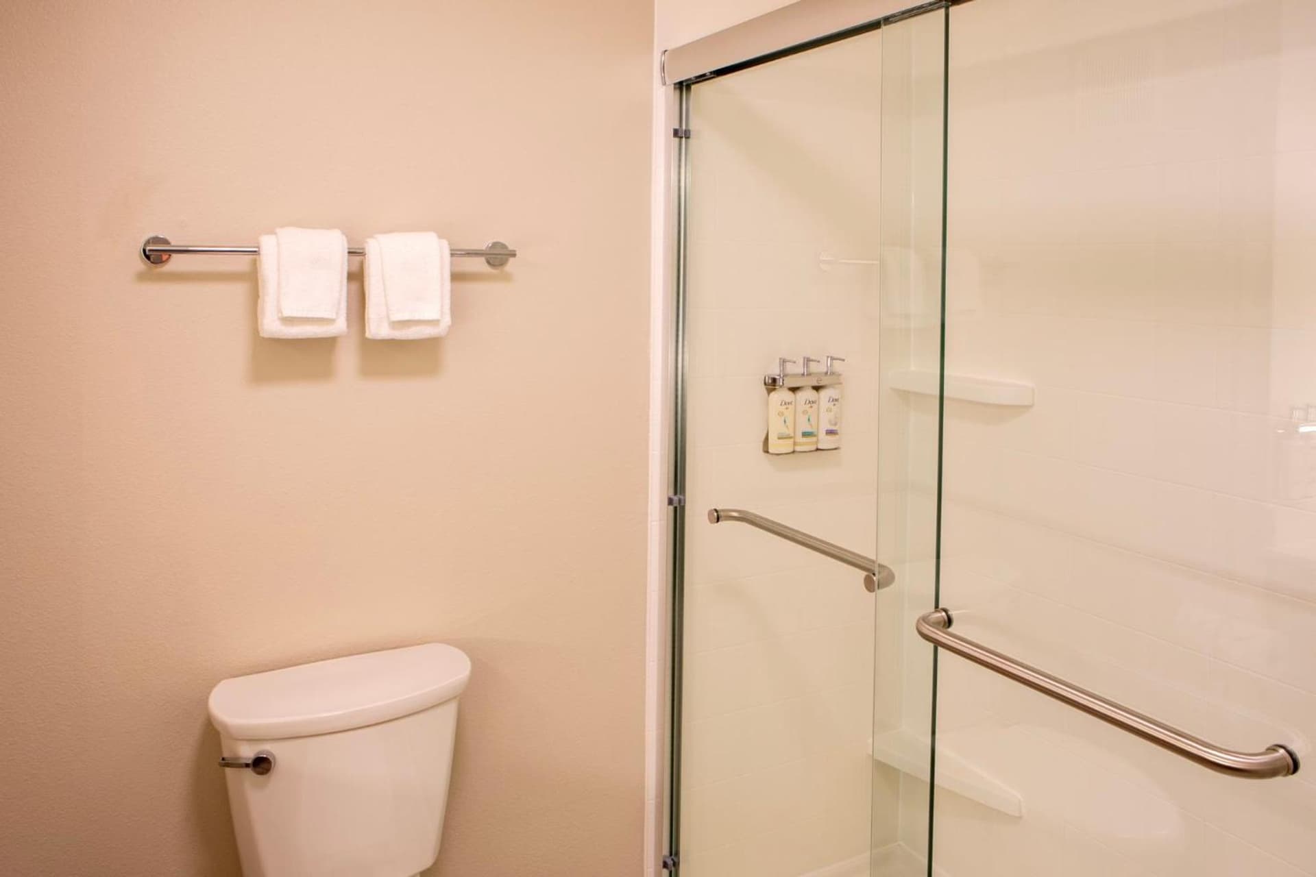 Holiday Inn Express & Suites Sioux City-South by IHG gallery photo in Sioux City, IA — image 85