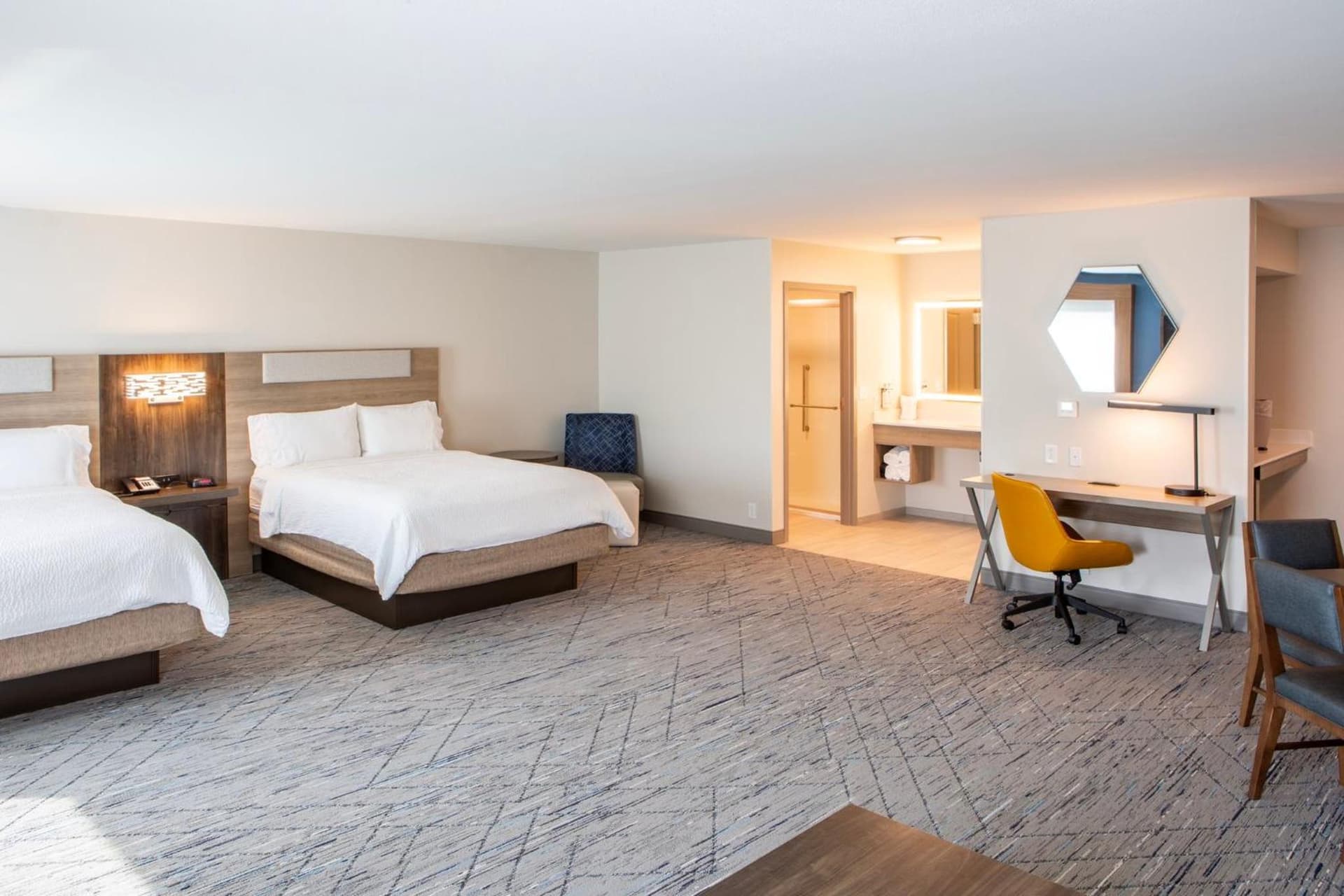Holiday Inn Express & Suites Sioux City-South by IHG gallery photo in Sioux City, IA — image 40