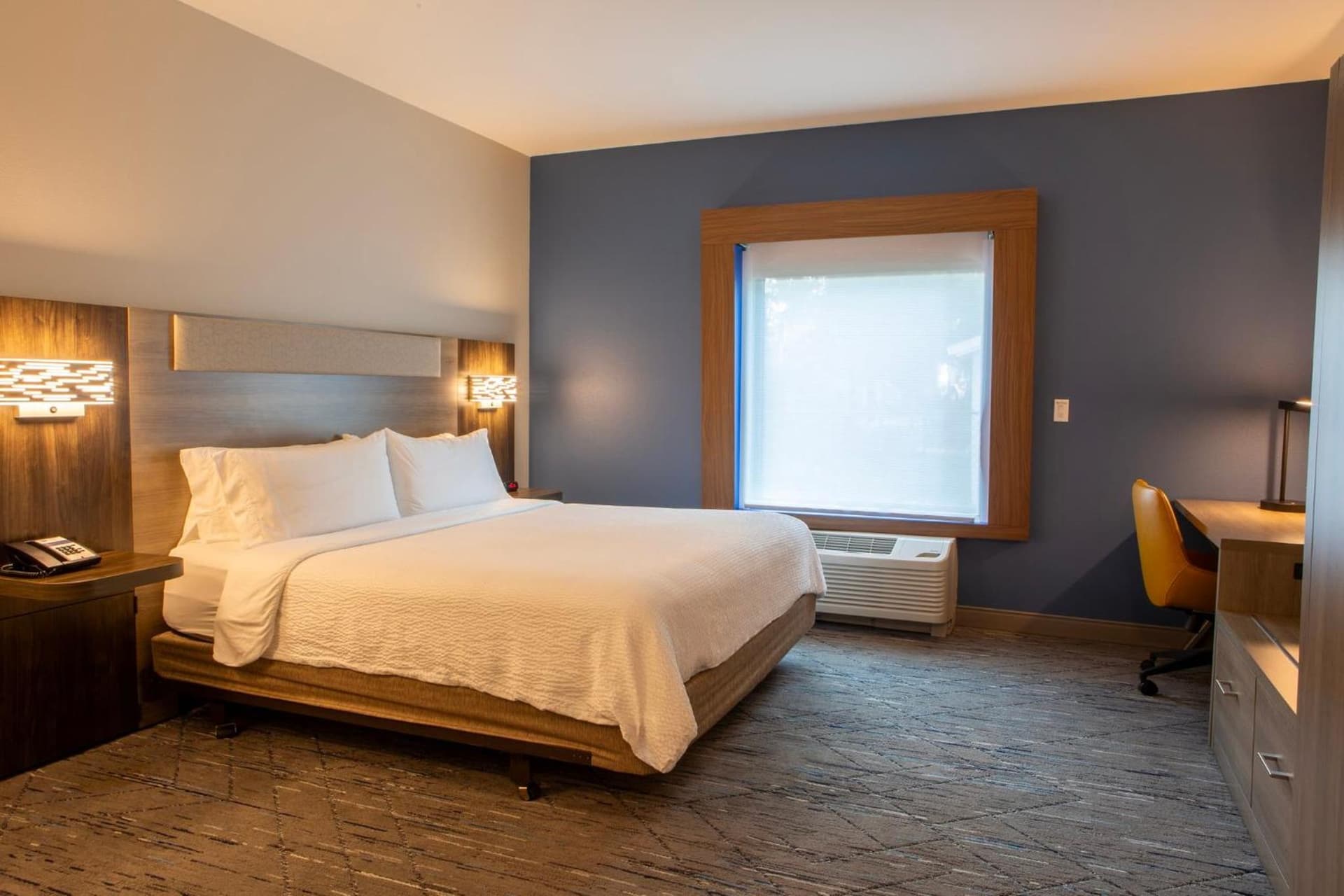 Holiday Inn Express & Suites Sioux City-South by IHG gallery photo in Sioux City, IA — image 64
