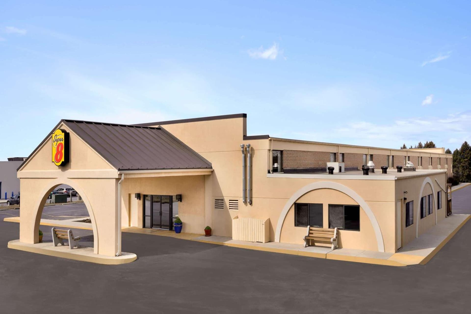 Super 8 by Wyndham Chambersburg I-81 — hotel in Chambersburg, Pennsylvania
