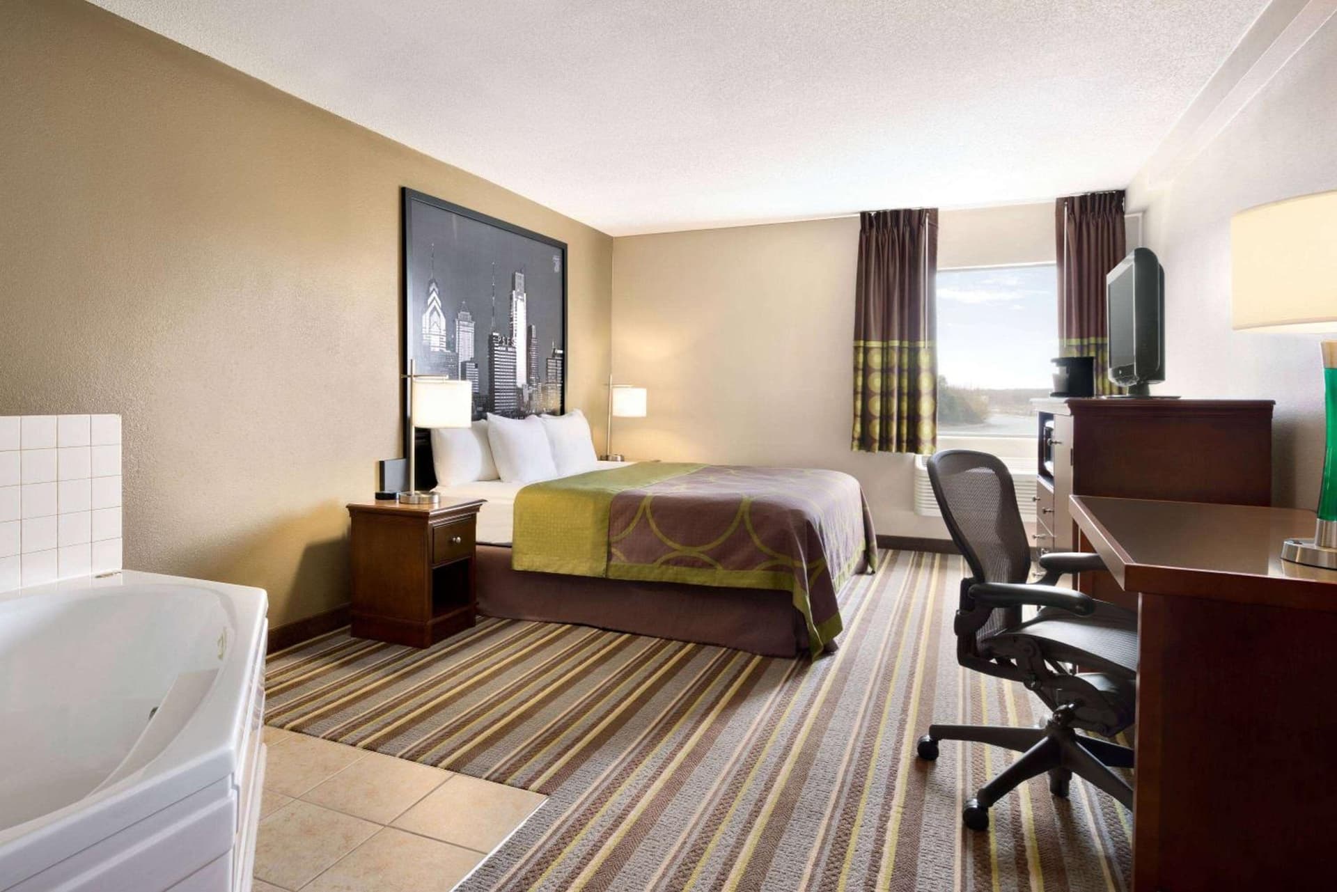 Super 8 by Wyndham Chambersburg I-81 gallery photo in Chambersburg, PA — image 24