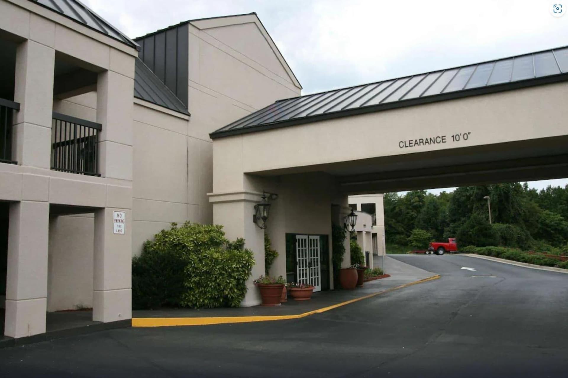 Travelodge by Wyndham Roanoke exterior or lobby in Roanoke, VA — main listing photo