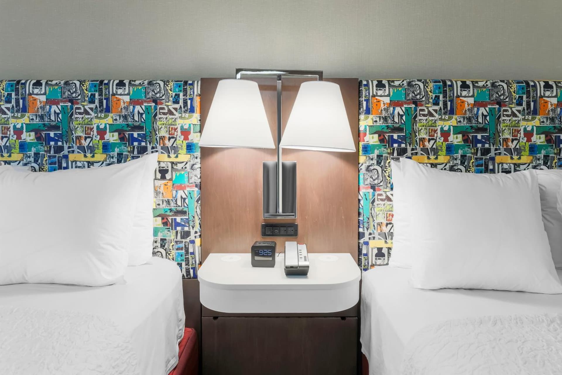 Hampton Inn & Suites Pittsburgh Downtown property views in Pittsburgh, PA — gallery photo 3