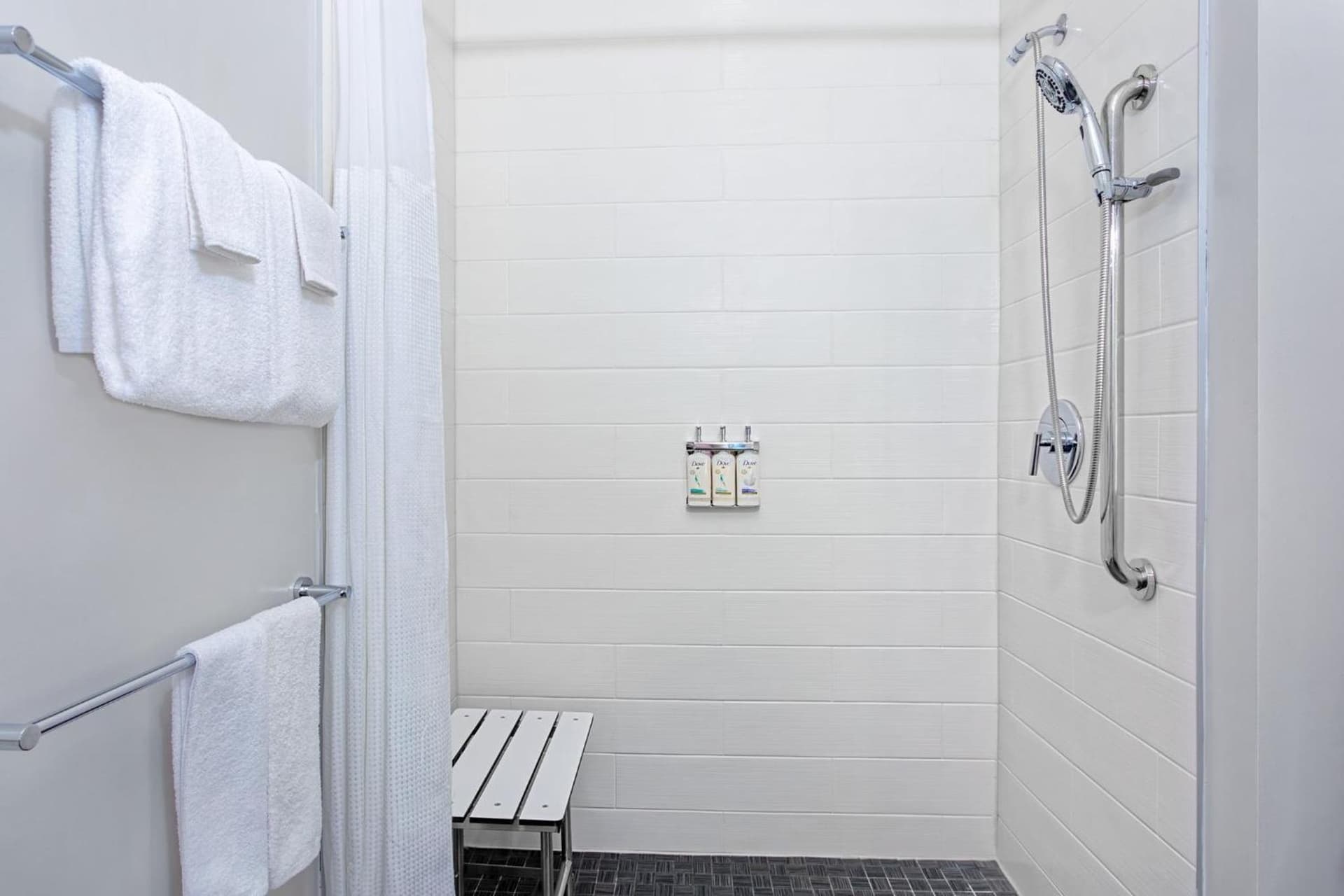 Holiday Inn Express & Suites - Miramar by IHG gallery photo in Miramar, FL — image 7