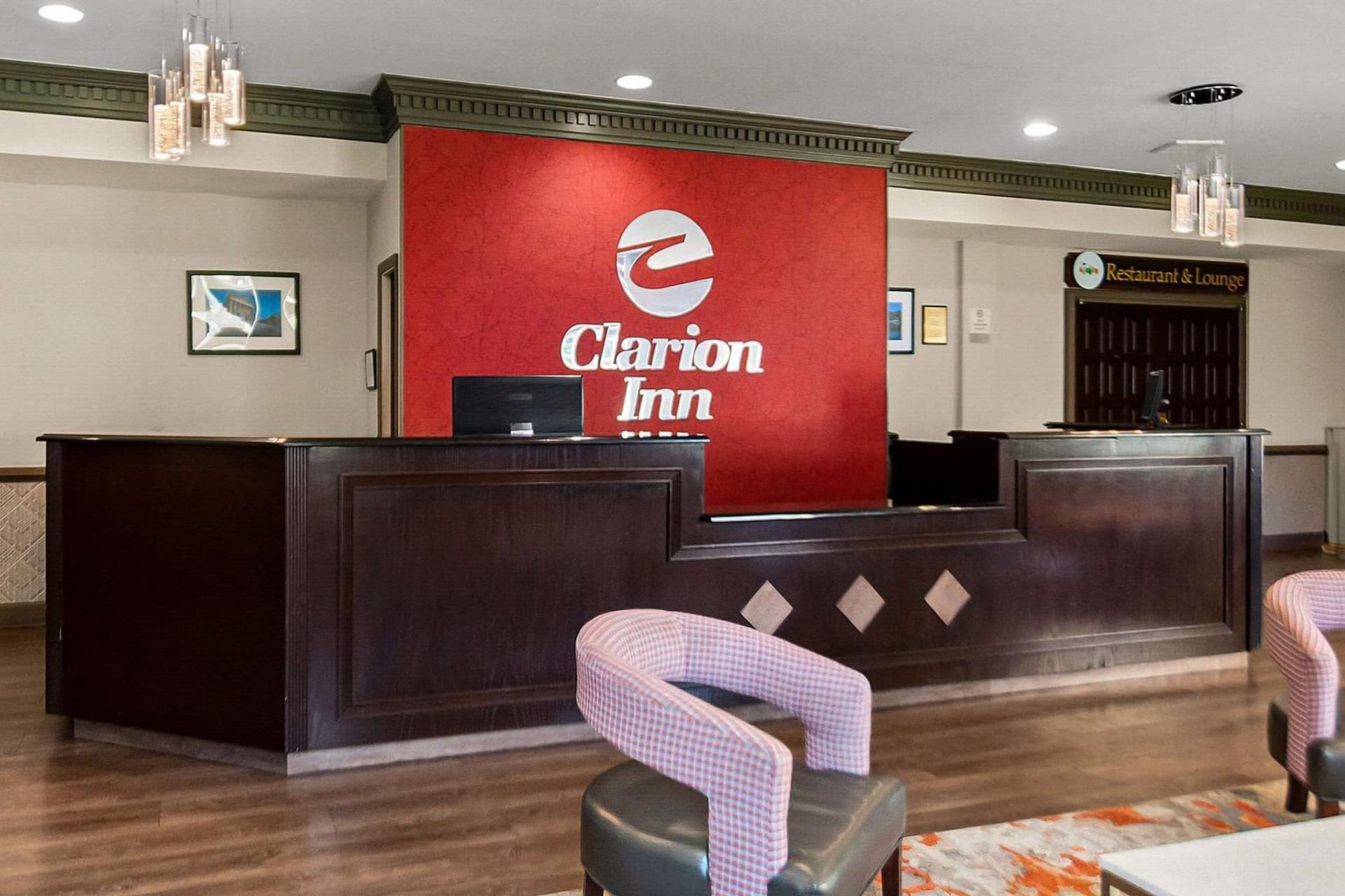 Clarion Inn Falls Church-Arlington property views in Falls Church, VA — gallery photo 3