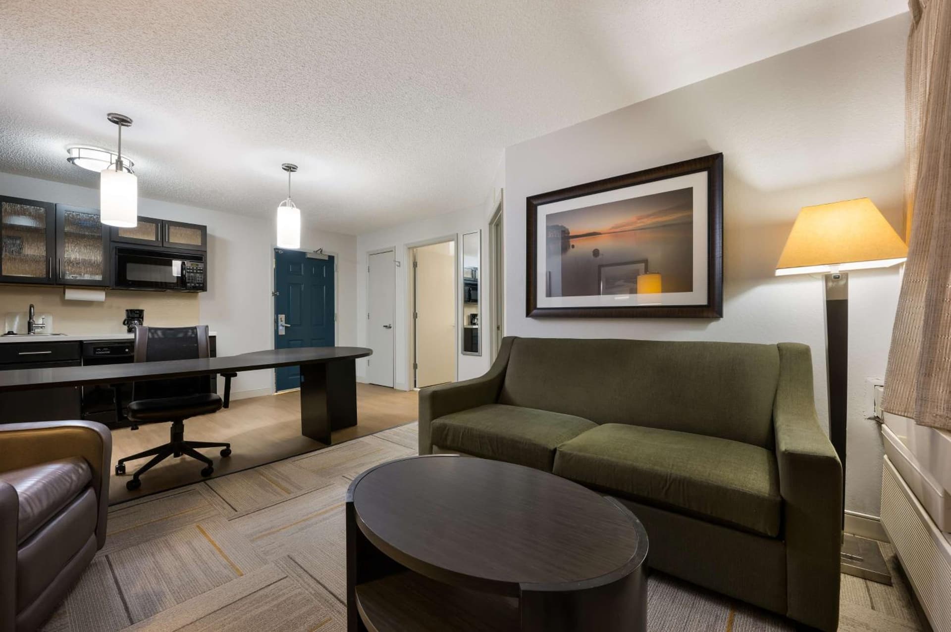 Sonesta Simply Suites Huntsville Research Park gallery photo in Huntsville, AL — image 13