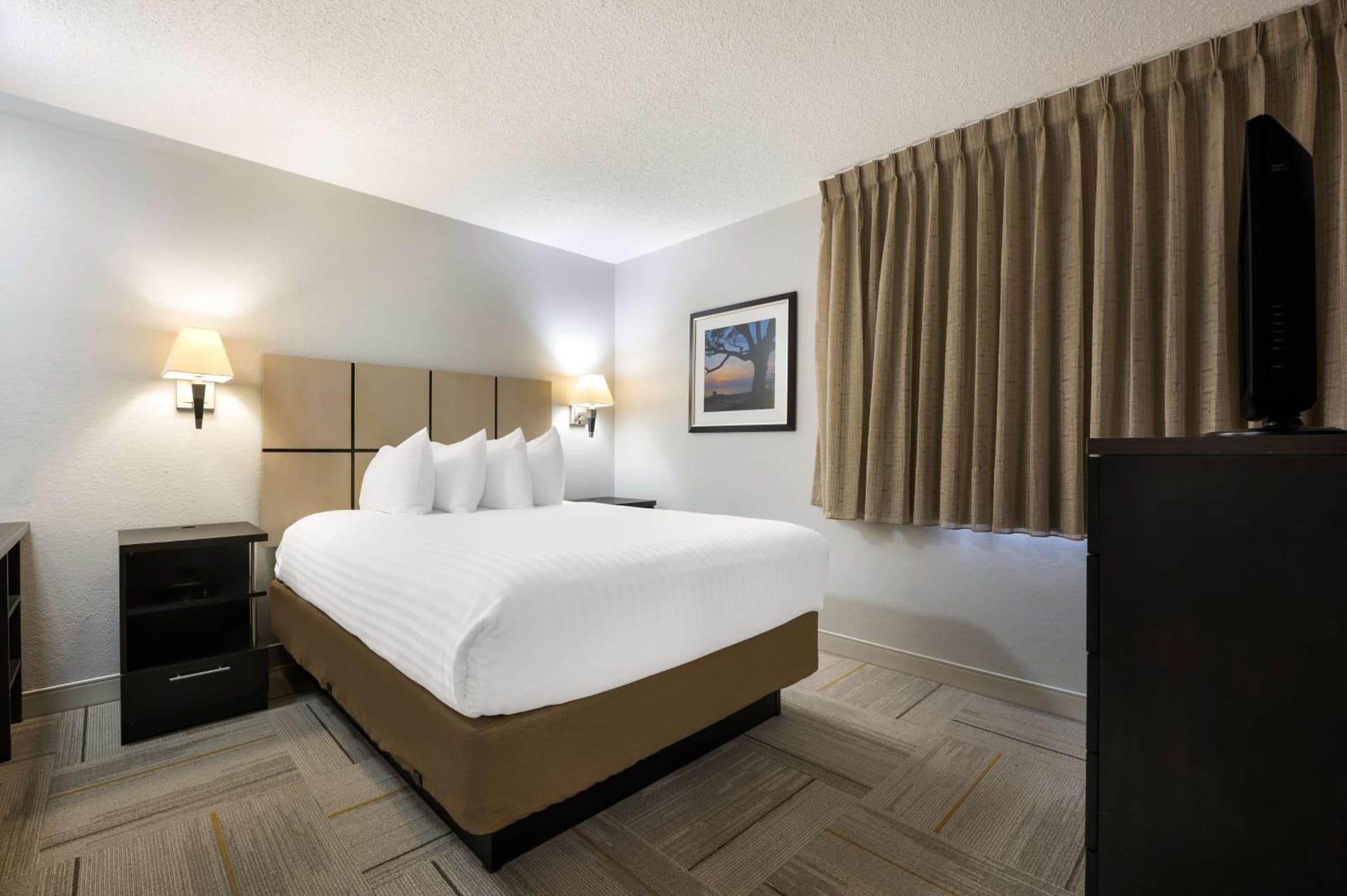 Sonesta Simply Suites Huntsville Research Park gallery photo in Huntsville, AL — image 20