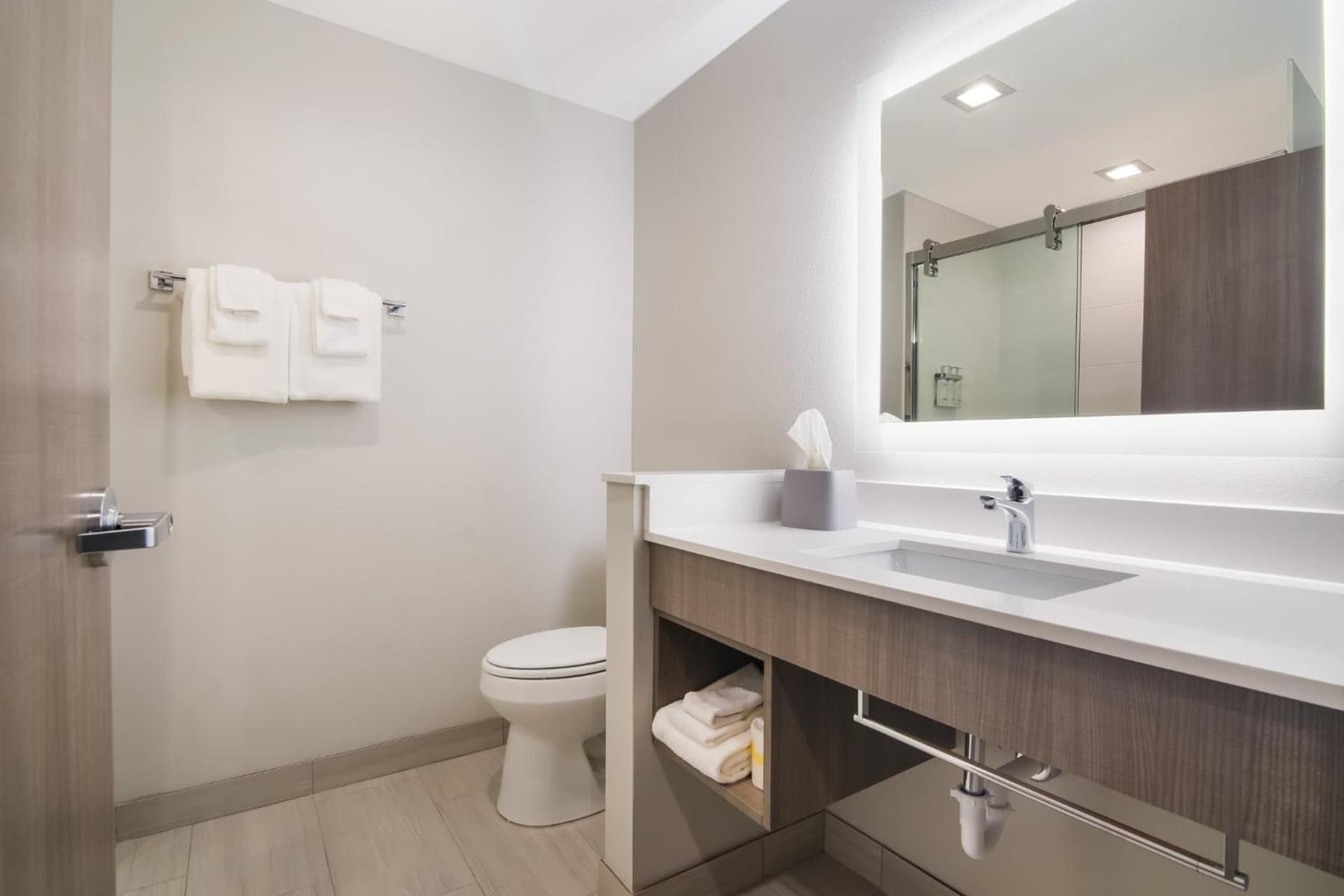 Holiday Inn Express & Suites - Springdale - Fayetteville Area gallery photo in Springdale, AR — image 44