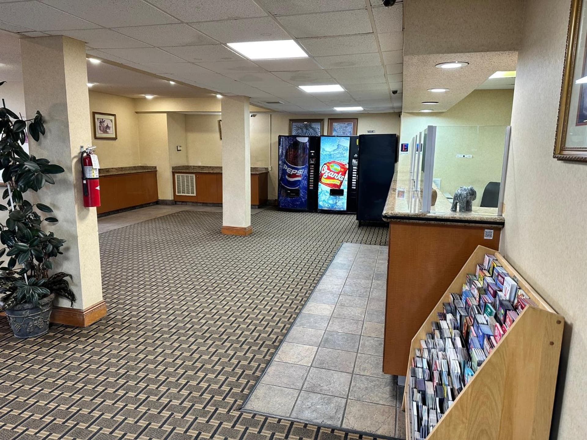 Executive Inn property views in Dallas, TX — gallery photo 3