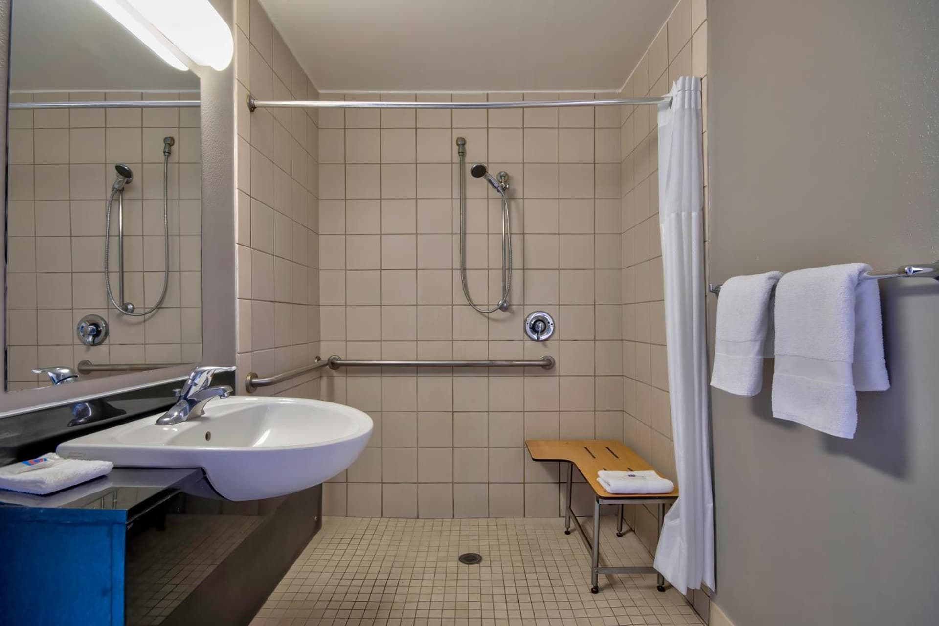 Motel 6 Santa Fe gallery photo in Santa Fe, NM — image 13