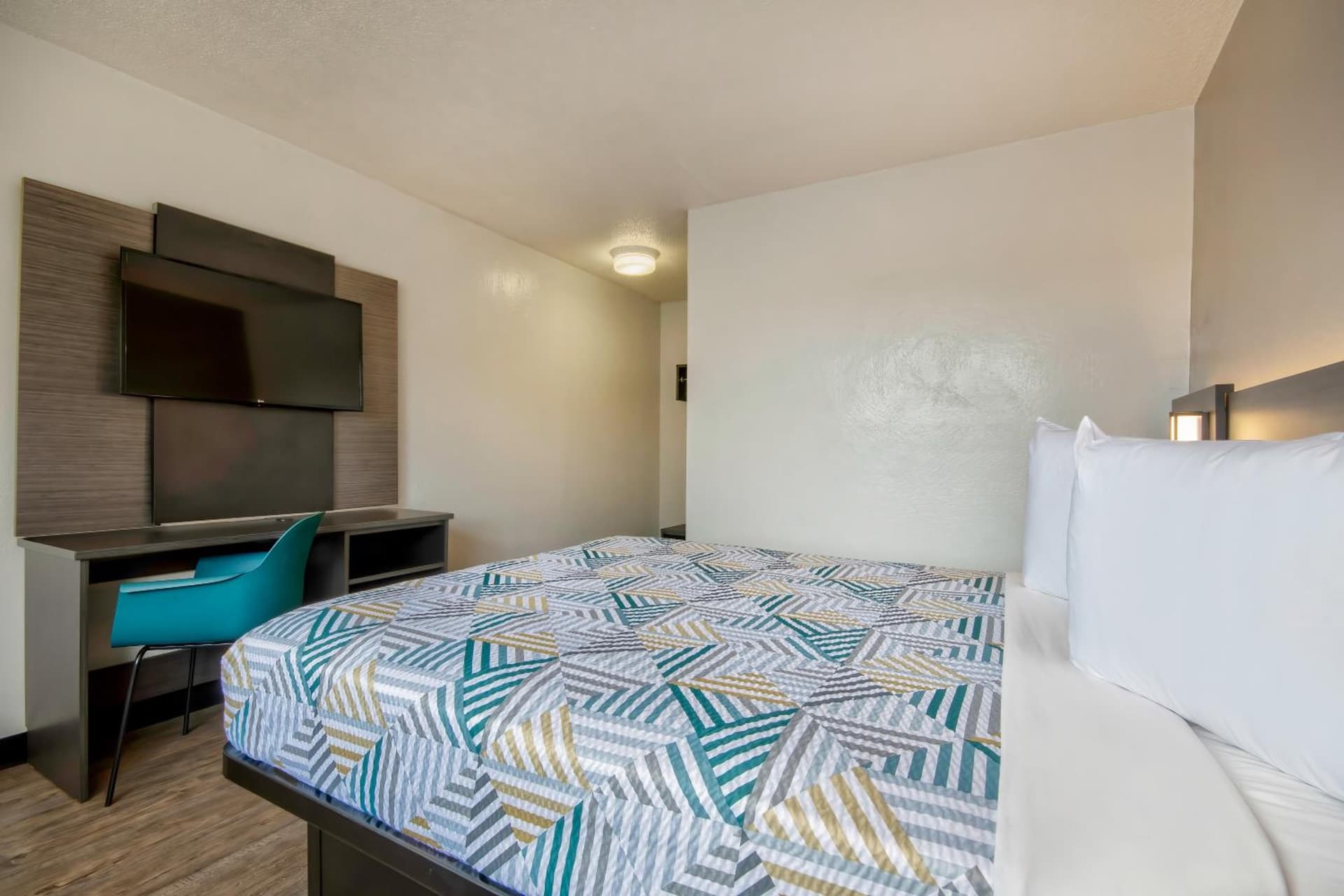 Motel 6 Santa Fe gallery photo in Santa Fe, NM — image 12