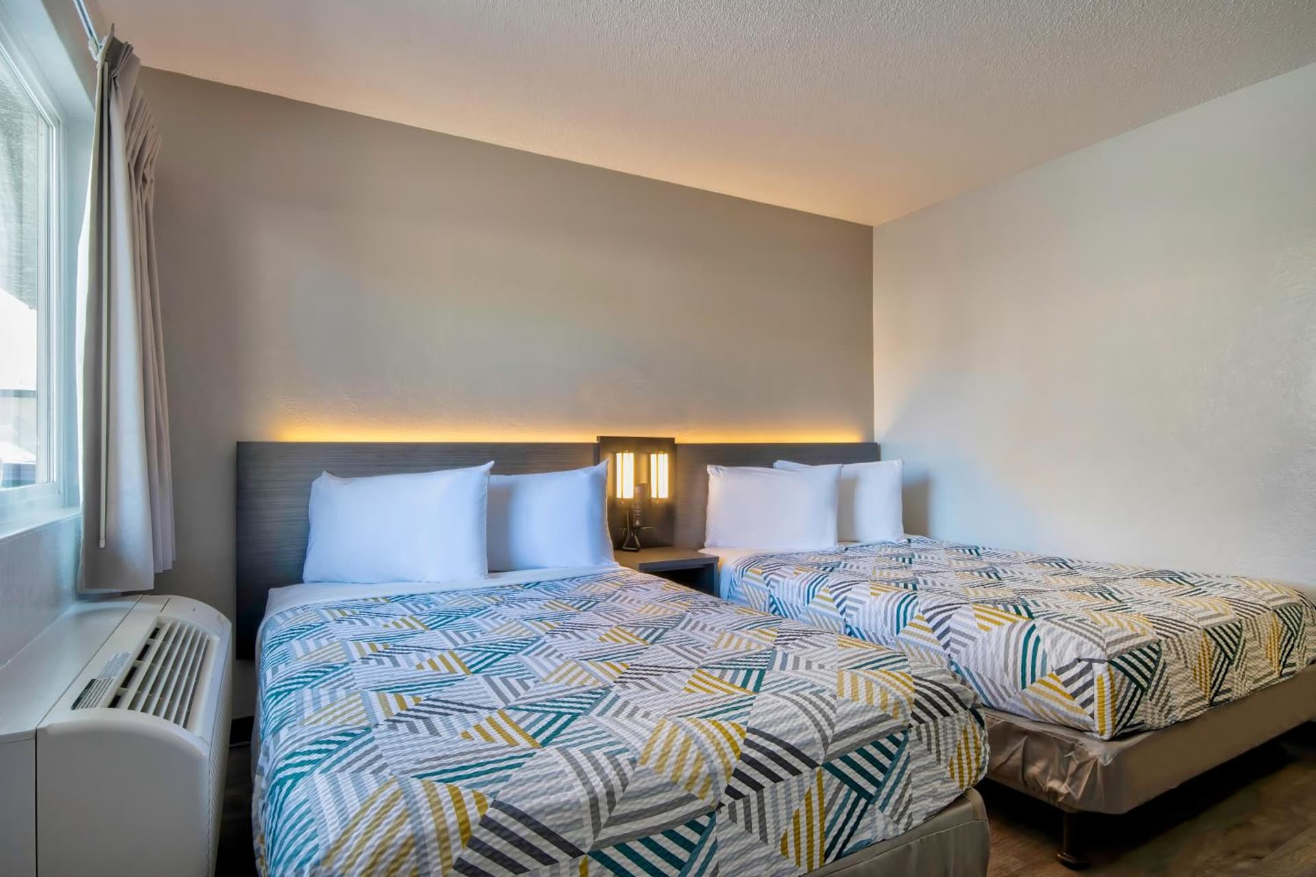 Motel 6 Santa Fe interior in Santa Fe, NM — gallery photo 2