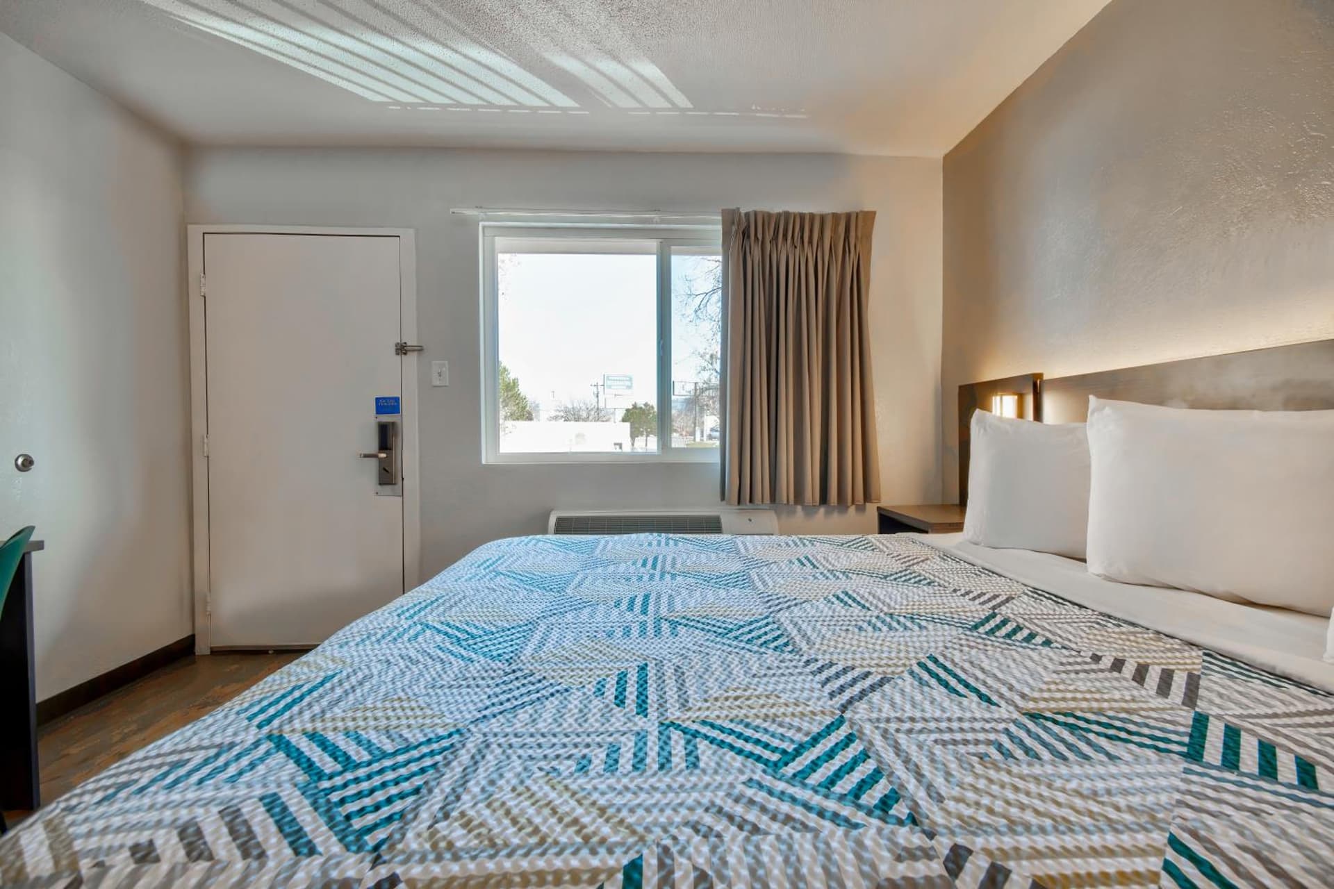 Motel 6 Santa Fe gallery photo in Santa Fe, NM — image 7