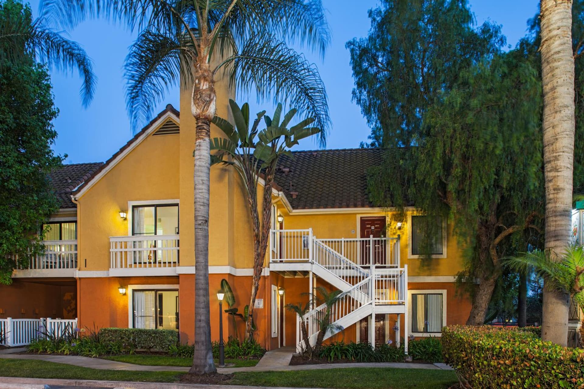 Clementine Hotel & Suites Anaheim gallery photo in Anaheim, CA — image 16