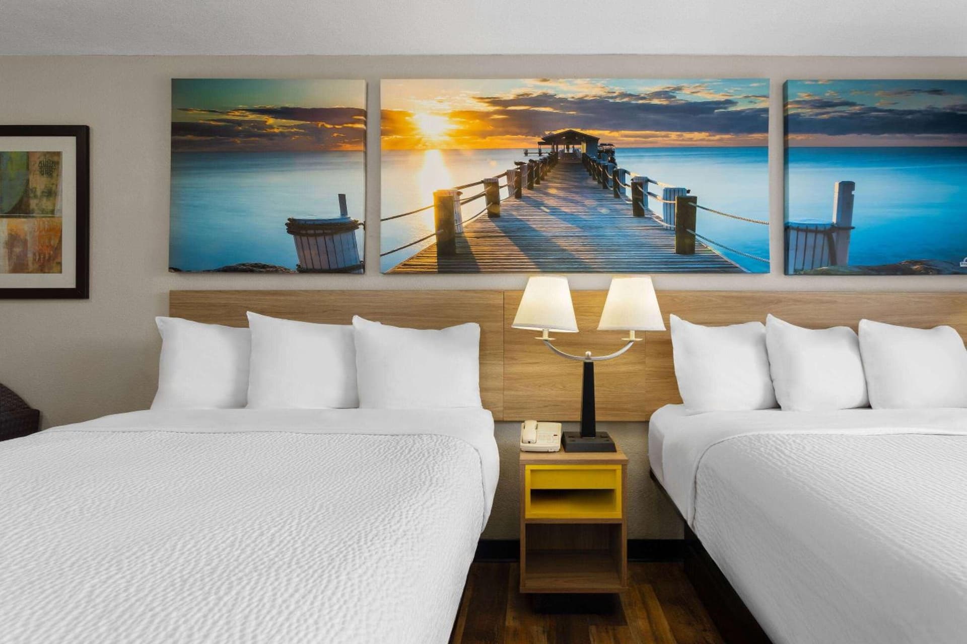Days Inn by Wyndham St. Petersburg Central gallery photo in St Petersburg, FL — image 46