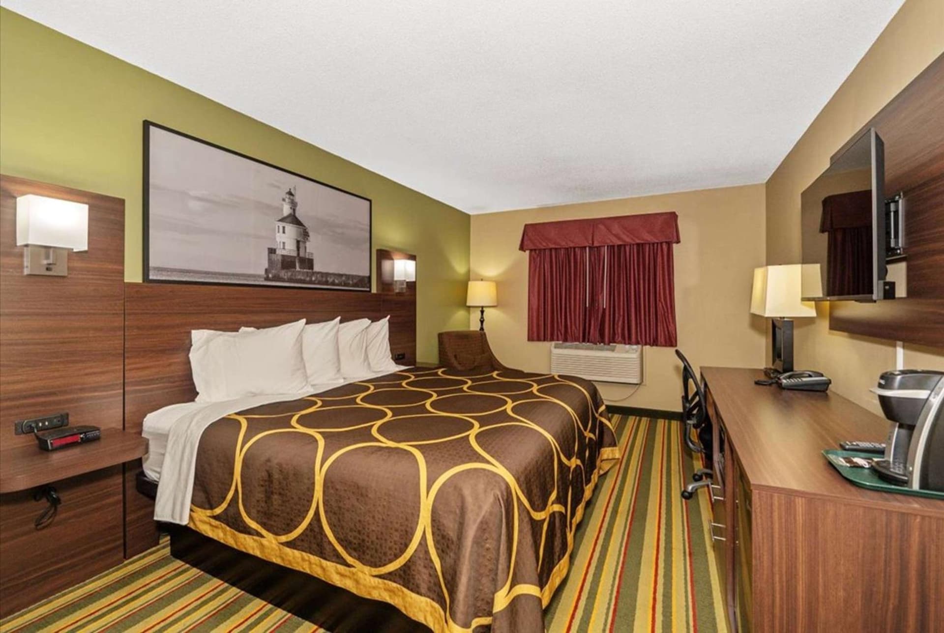 Super 8 by Wyndham Superior WI property views in Superior, WI — gallery photo 3