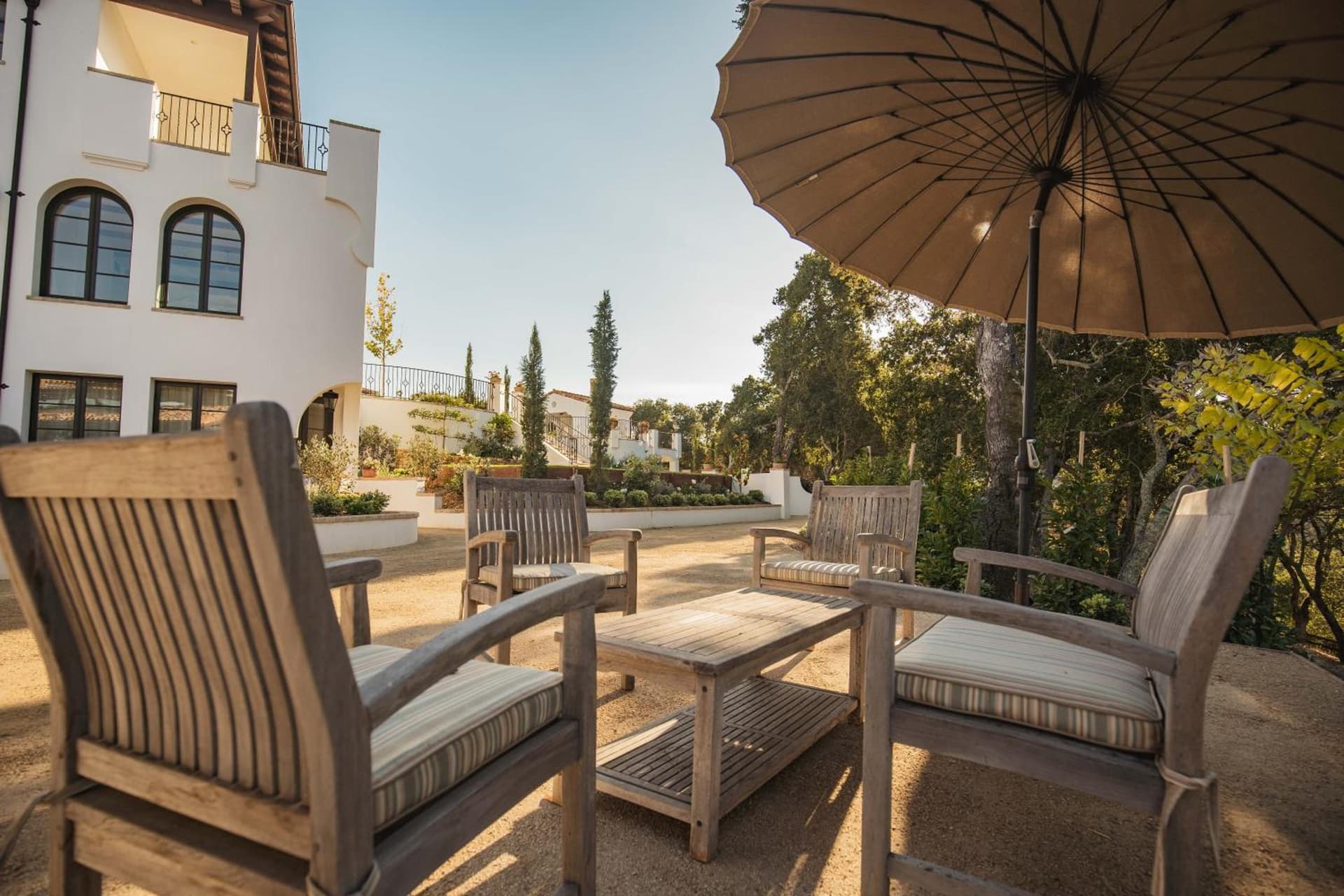 Exquisite Estately Villa interior in Woodside, CA — gallery photo 2