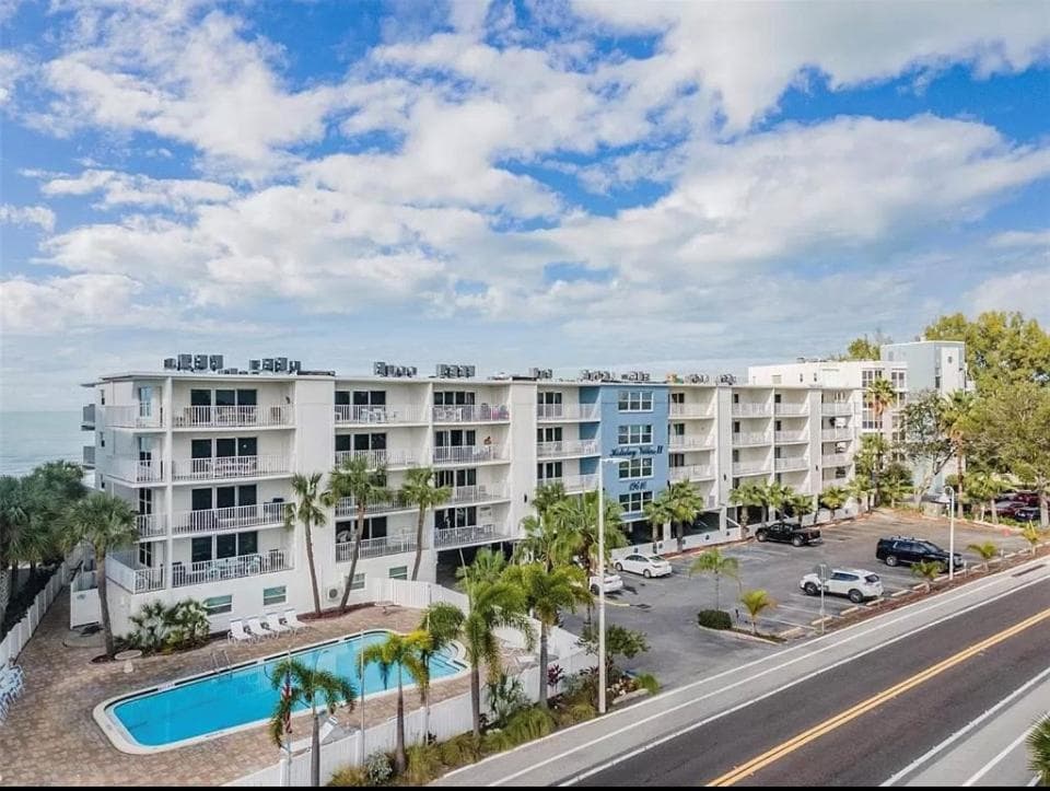 Indian Shores Condo at Holiday Villas II featured exterior or lobby in Clearwater Beach — similar hotel