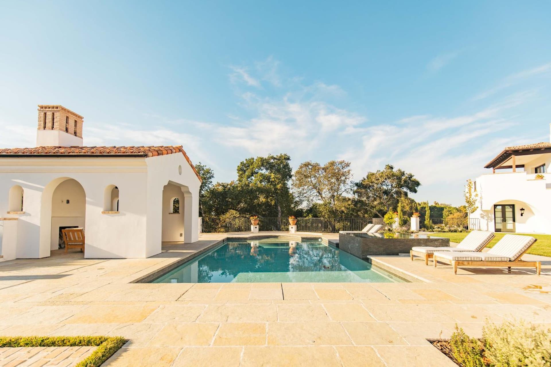 Exquisite Estately Villa interior in Woodside, CA — gallery photo 2
