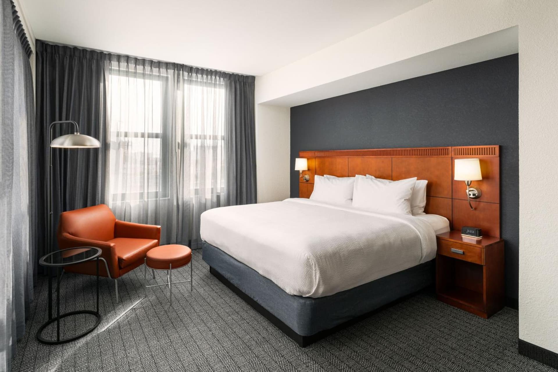 Courtyard by Marriott St. Petersburg Downtown gallery photo in St Petersburg, FL — image 27