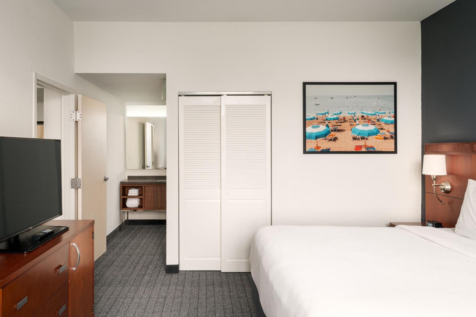 Courtyard by Marriott St. Petersburg Downtown gallery photo in St Petersburg, FL — image 15