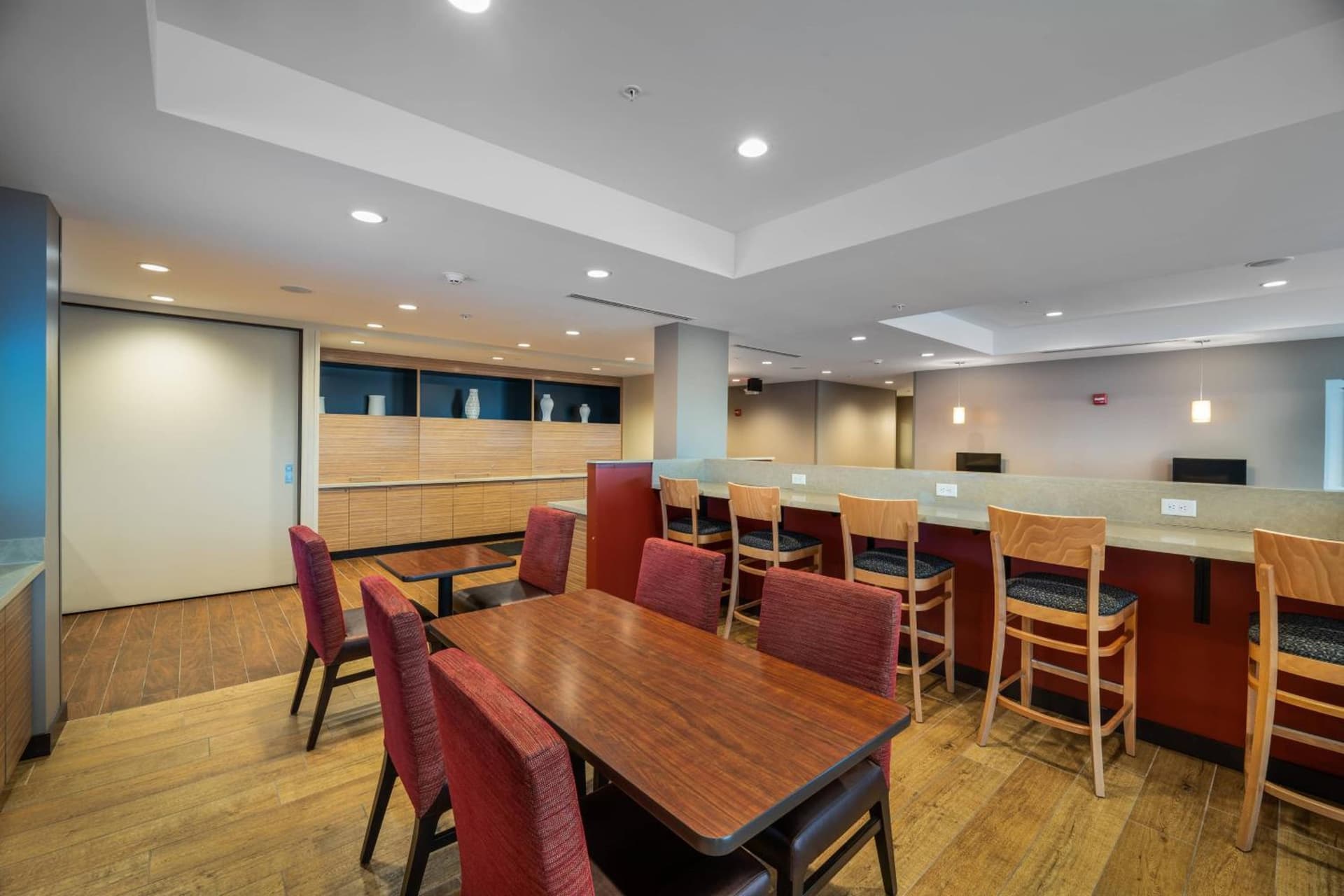 TownePlace Suites by Marriott Milwaukee Oak Creek gallery photo in Oak Creek, WI — image 16