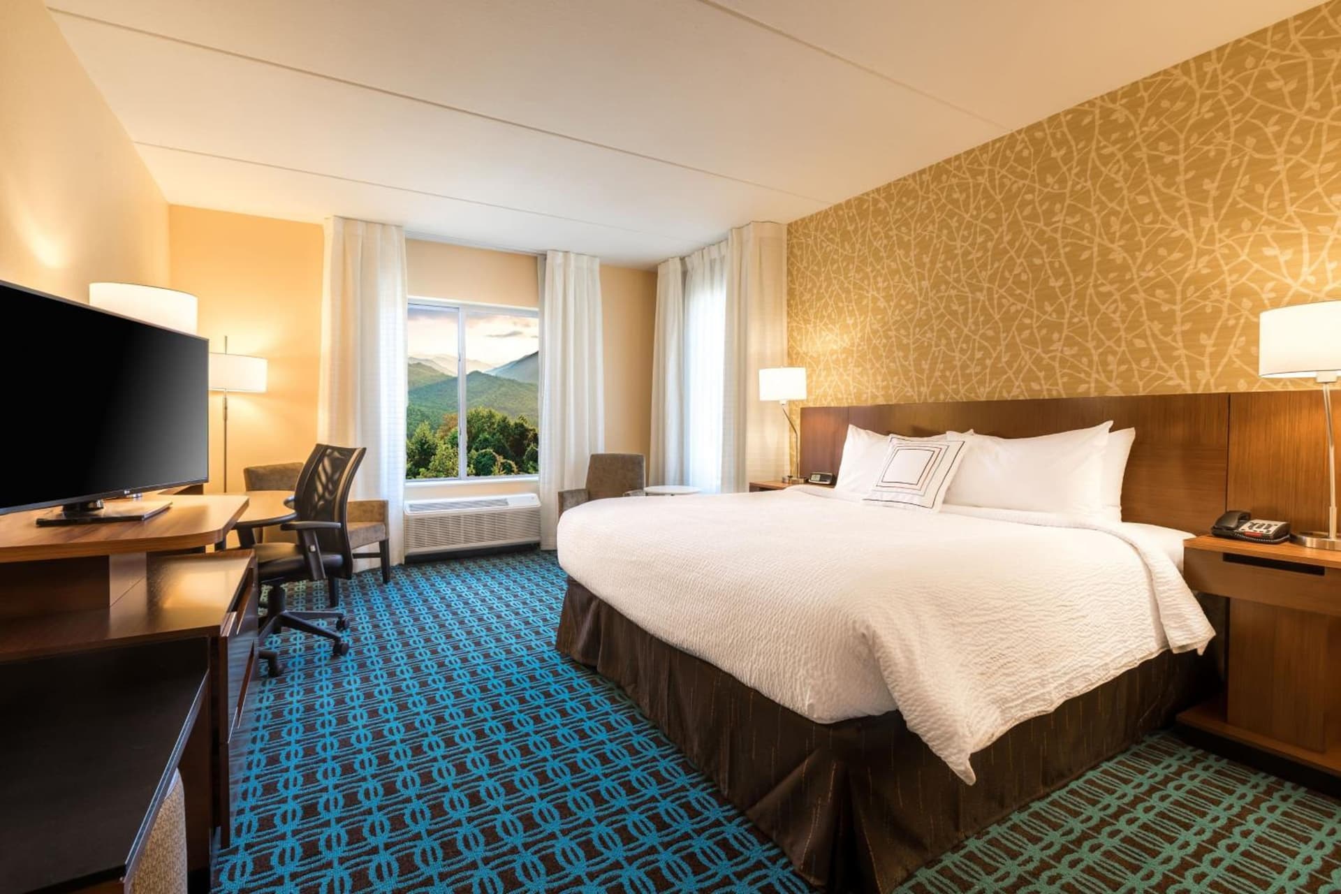 Fairfield Inn & Suites by Marriott Asheville Tunnel Road gallery photo in Asheville, NC — image 4