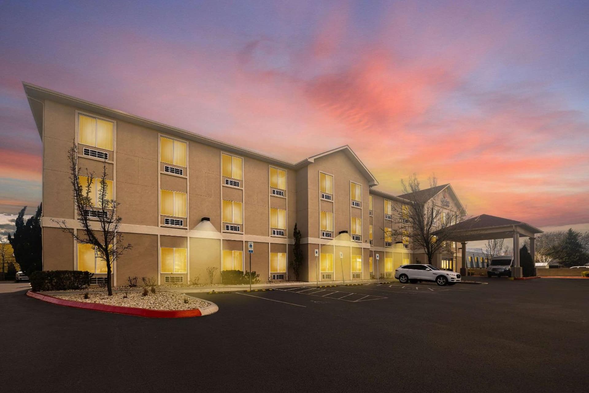 Comfort Inn & Suites Airport Convention Center gallery photo in Reno, NV — image 23