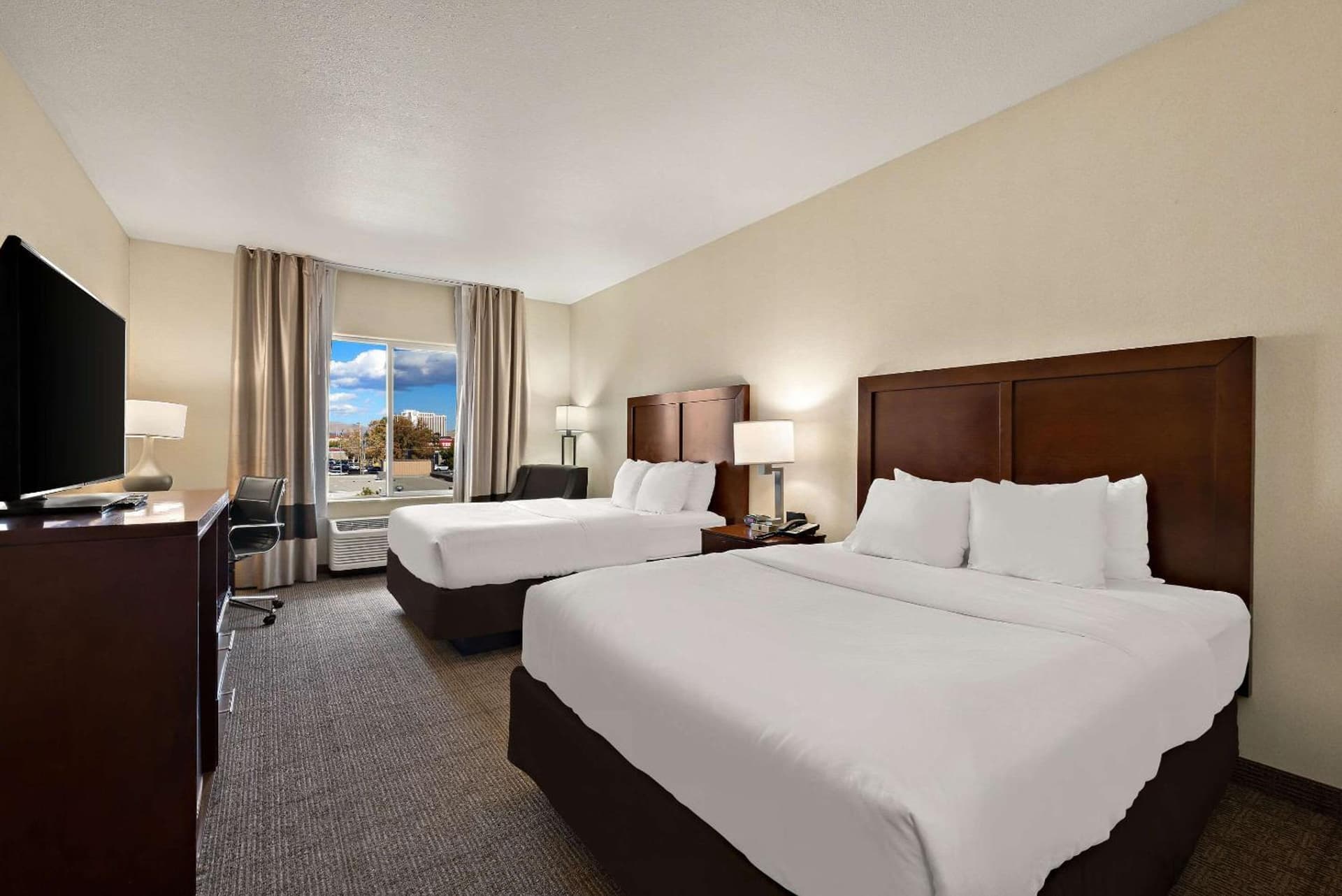 Comfort Inn & Suites Airport Convention Center property views in Reno, NV — gallery photo 3