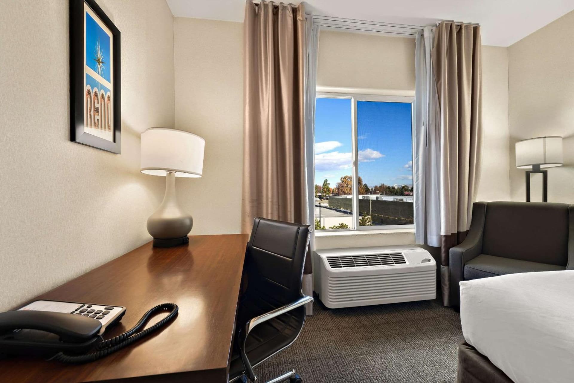 Comfort Inn & Suites Airport Convention Center gallery photo in Reno, NV — image 24