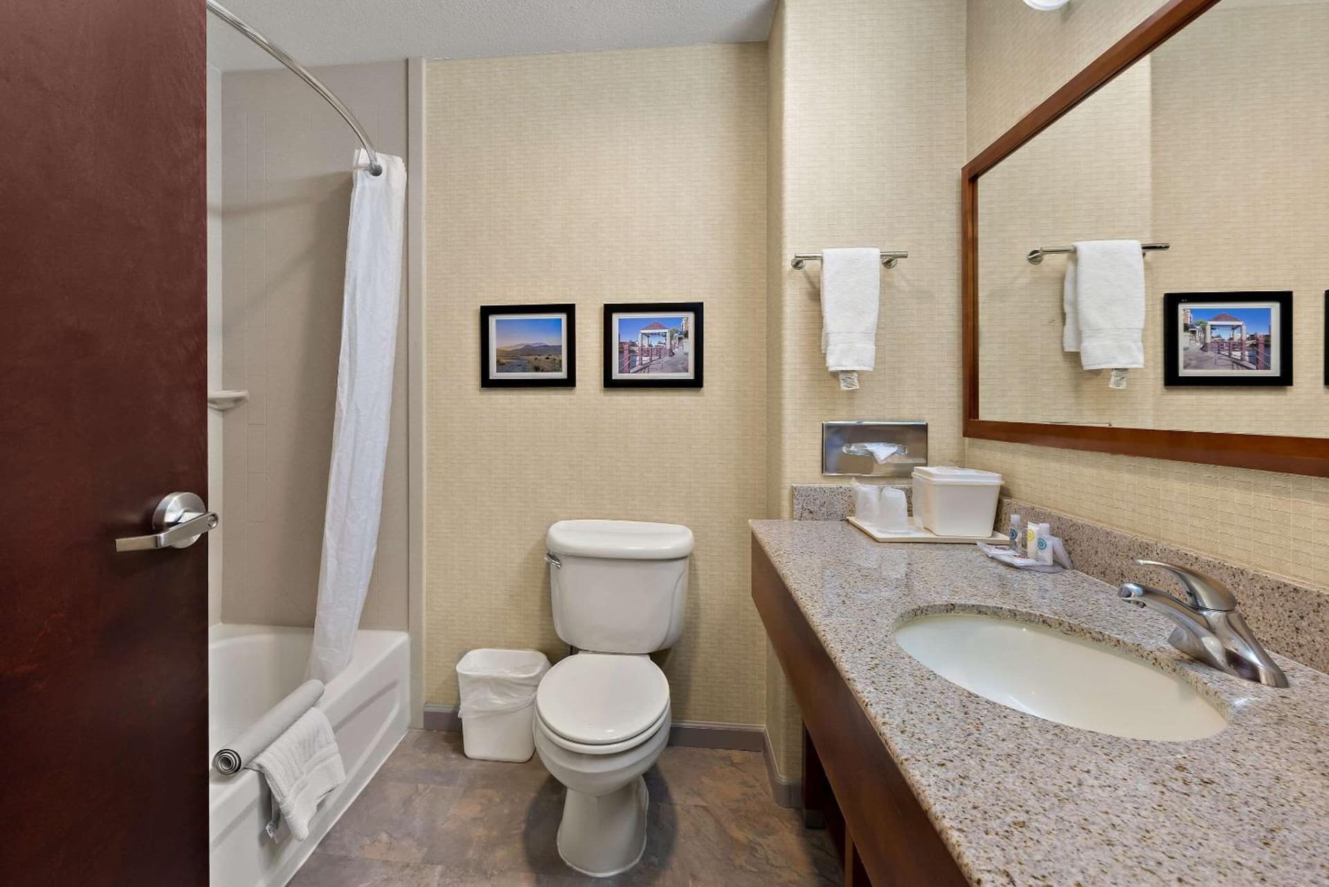 Comfort Inn & Suites Airport Convention Center gallery photo in Reno, NV — image 15