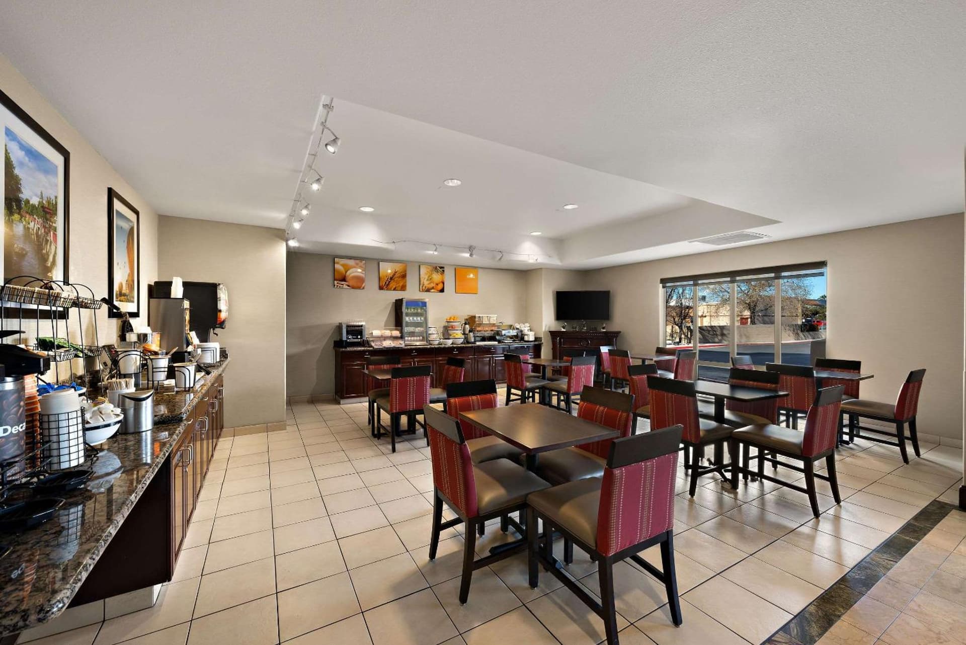 Comfort Inn & Suites Airport Convention Center gallery photo in Reno, NV — image 17