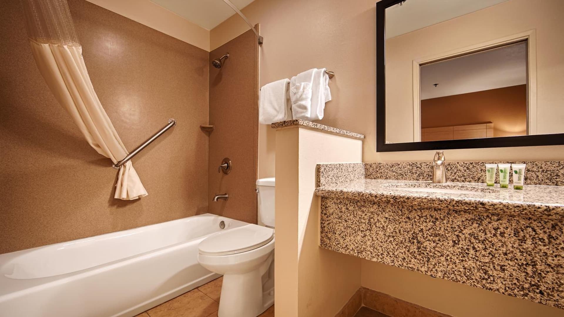 Best Western Palm Court Inn gallery photo in Modesto, CA — image 20