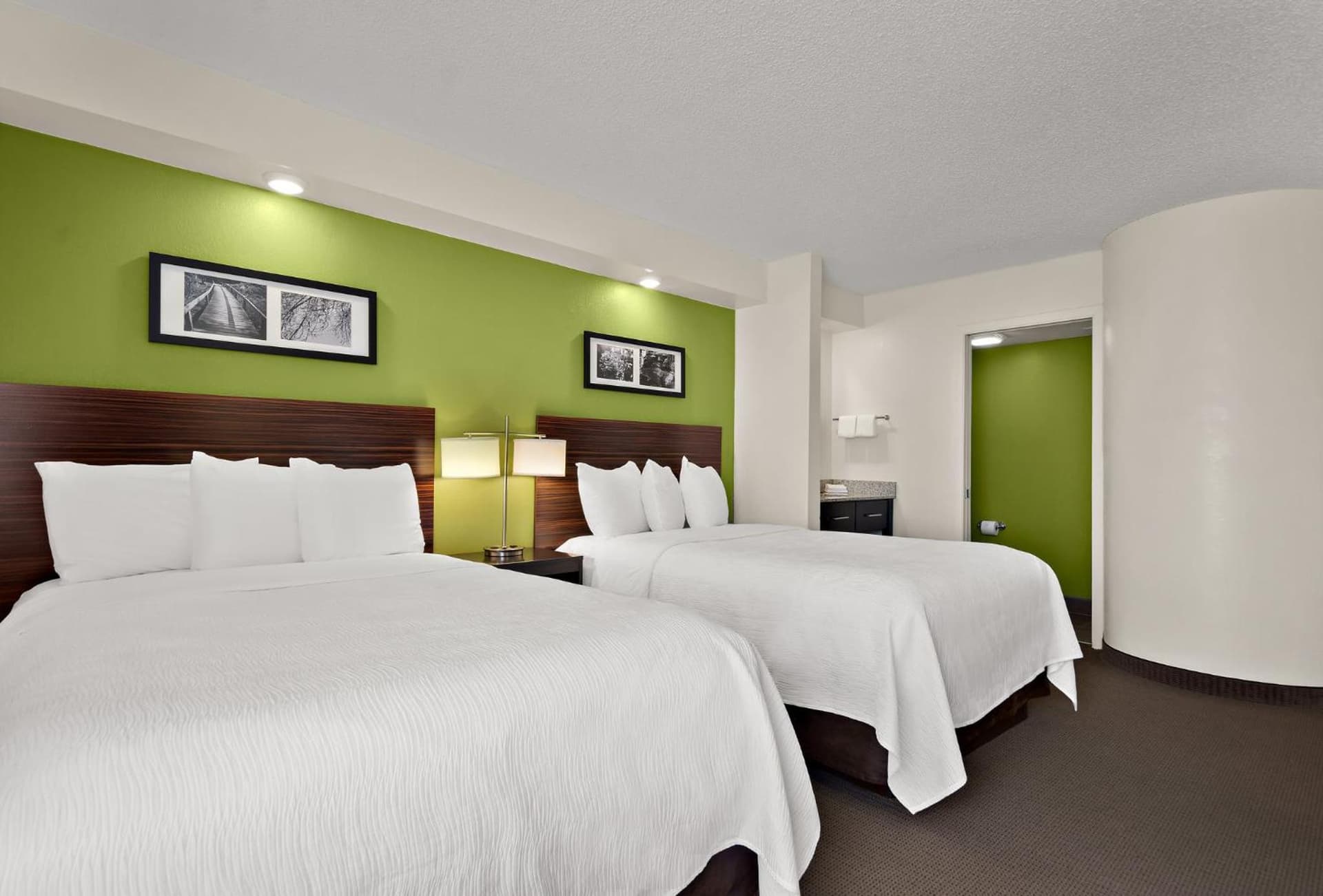 SPOT X Hotel Tampa - Wesley Chapel by The Red Collection gallery photo in Wesley Chapel, FL — image 44