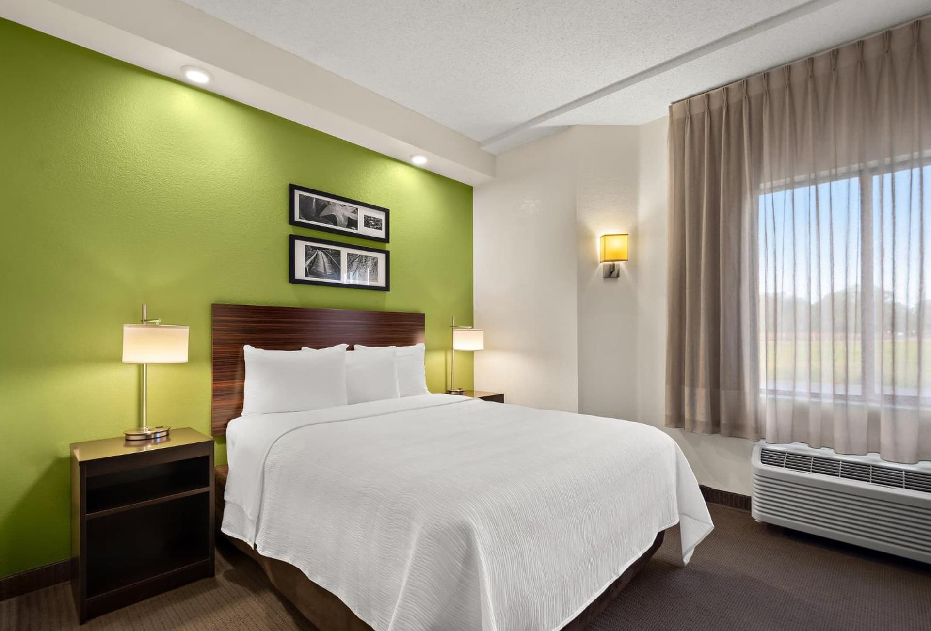 SPOT X Hotel Tampa - Wesley Chapel by The Red Collection gallery photo in Wesley Chapel, FL — image 55