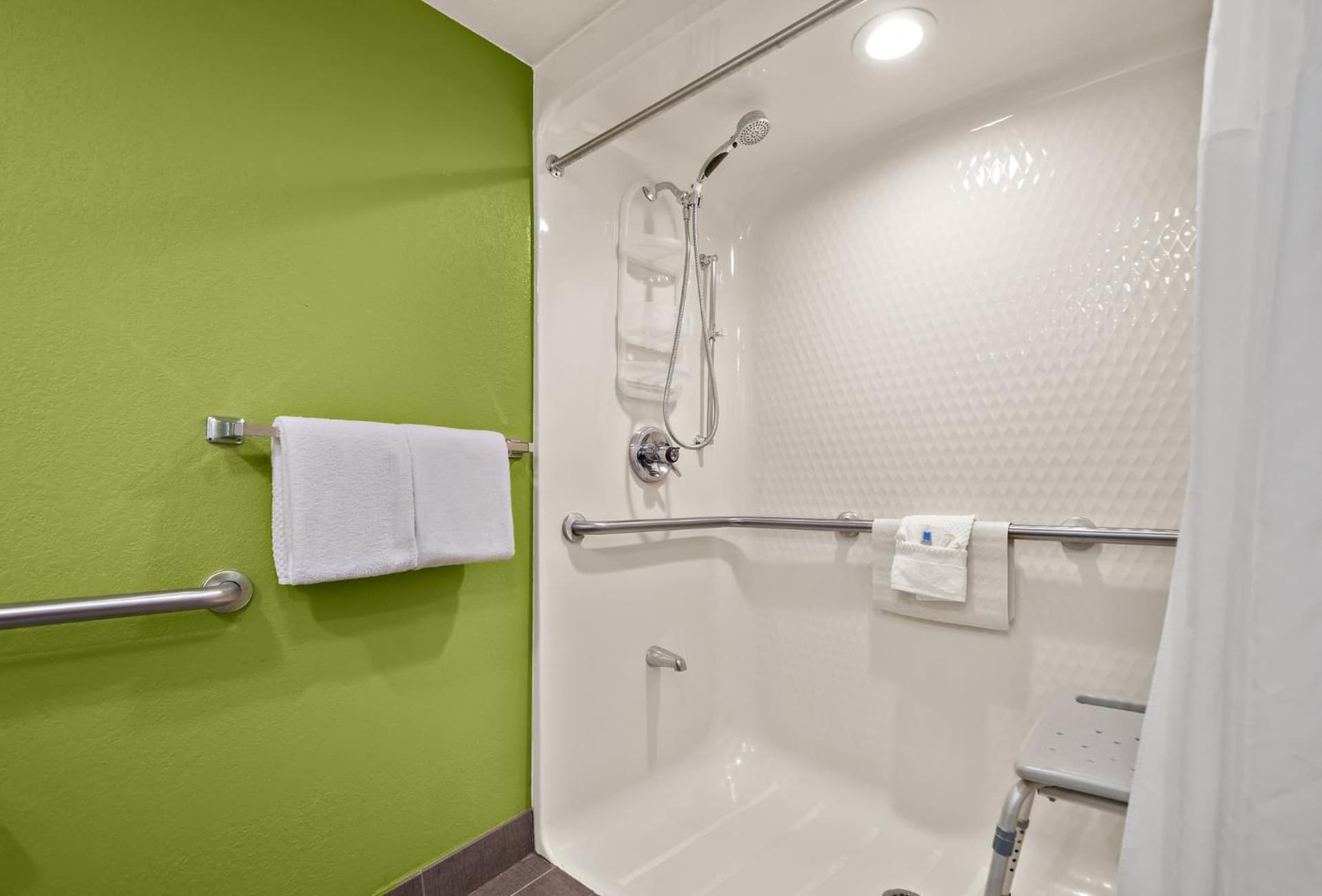 SPOT X Hotel Tampa - Wesley Chapel by The Red Collection gallery photo in Wesley Chapel, FL — image 6
