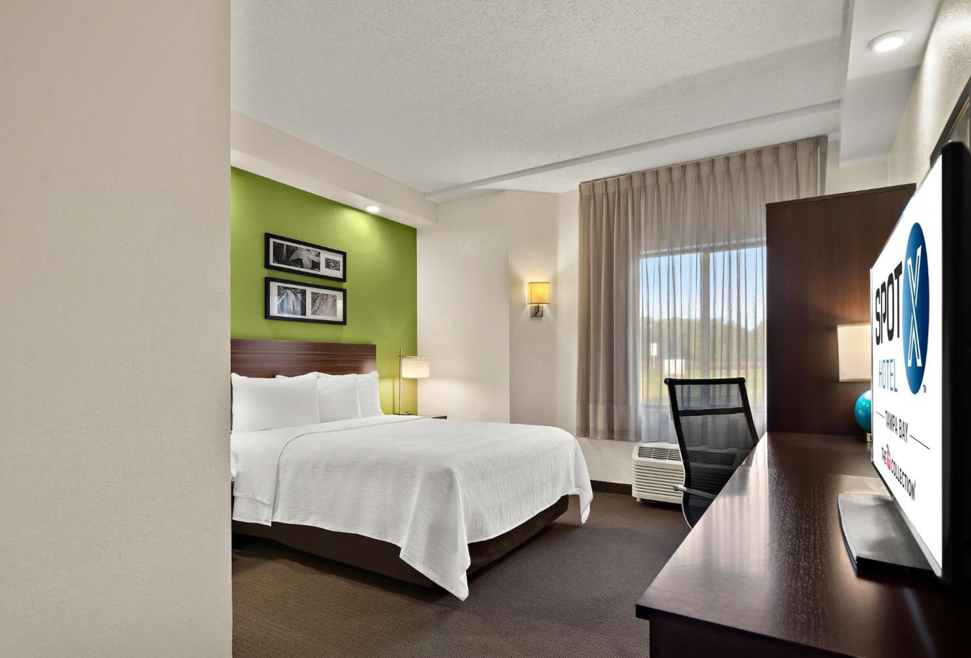 SPOT X Hotel Tampa - Wesley Chapel by The Red Collection gallery photo in Wesley Chapel, FL — image 40
