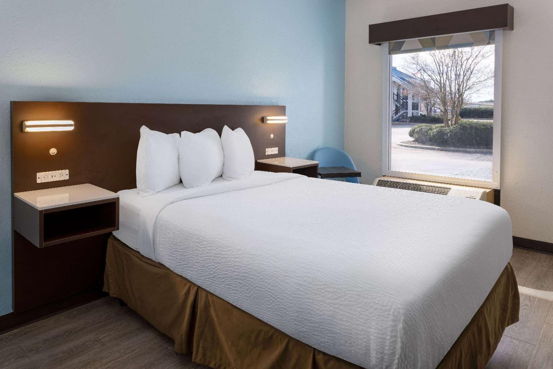 Studio 6 Suites Jacksonville, NC - Camp LeJeune gallery photo in Jacksonville, NC — image 59