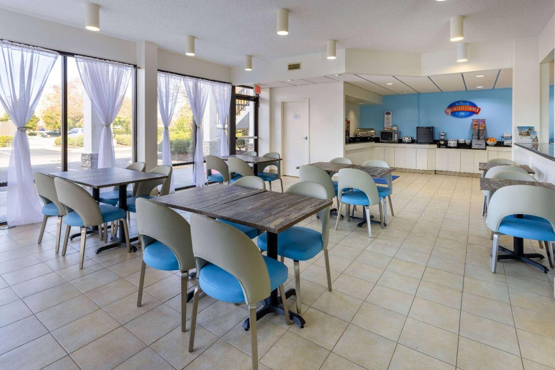 Studio 6 Suites Jacksonville, NC - Camp LeJeune gallery photo in Jacksonville, NC — image 14