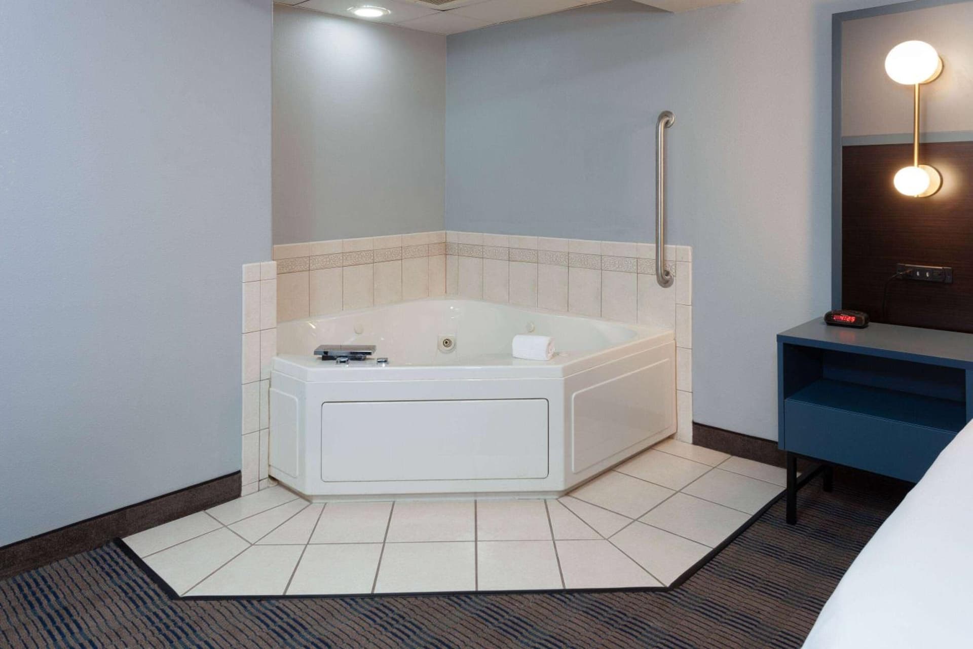 AmericInn by Wyndham Peoria gallery photo in Peoria, IL — image 21