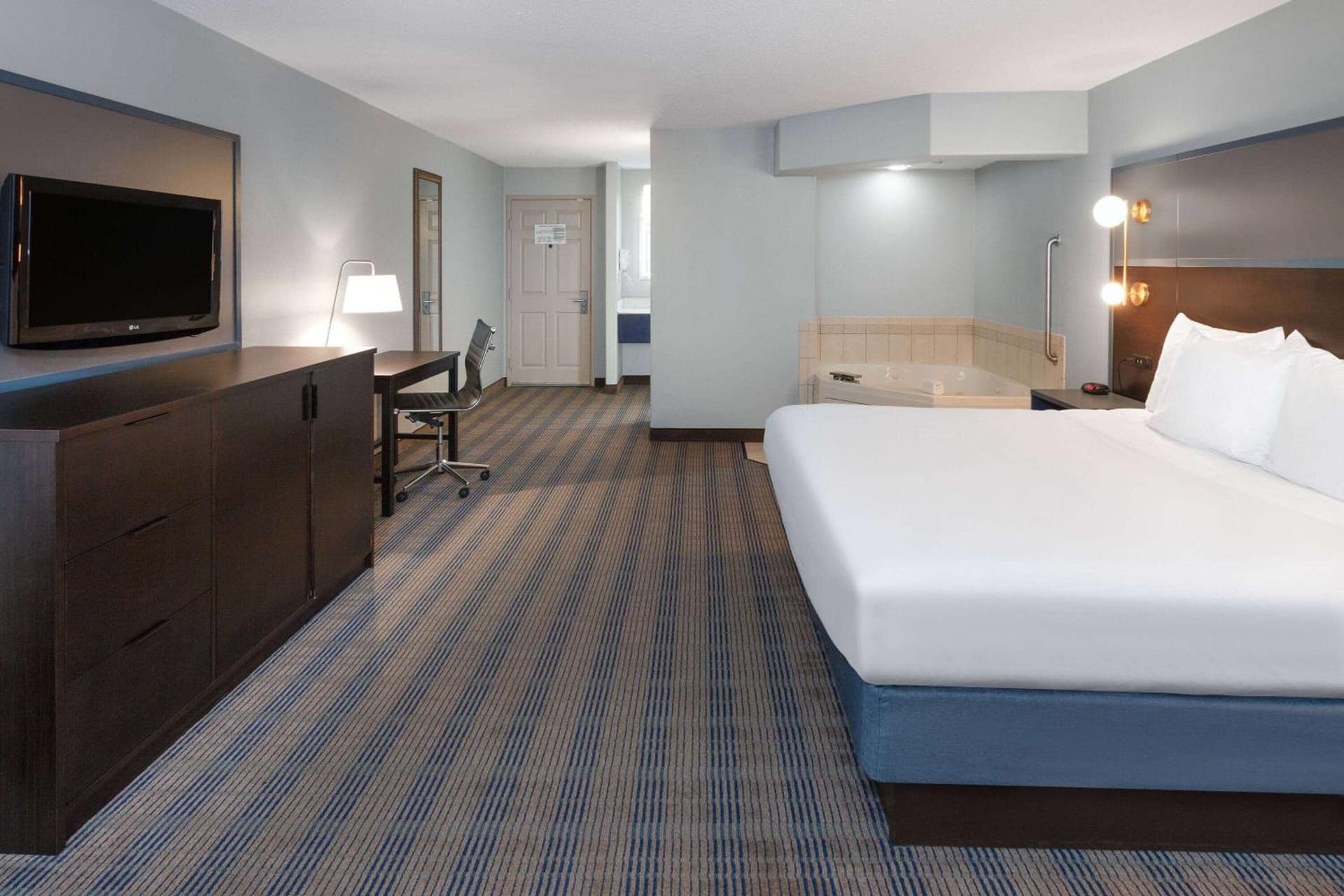 AmericInn by Wyndham Peoria gallery photo in Peoria, IL — image 29