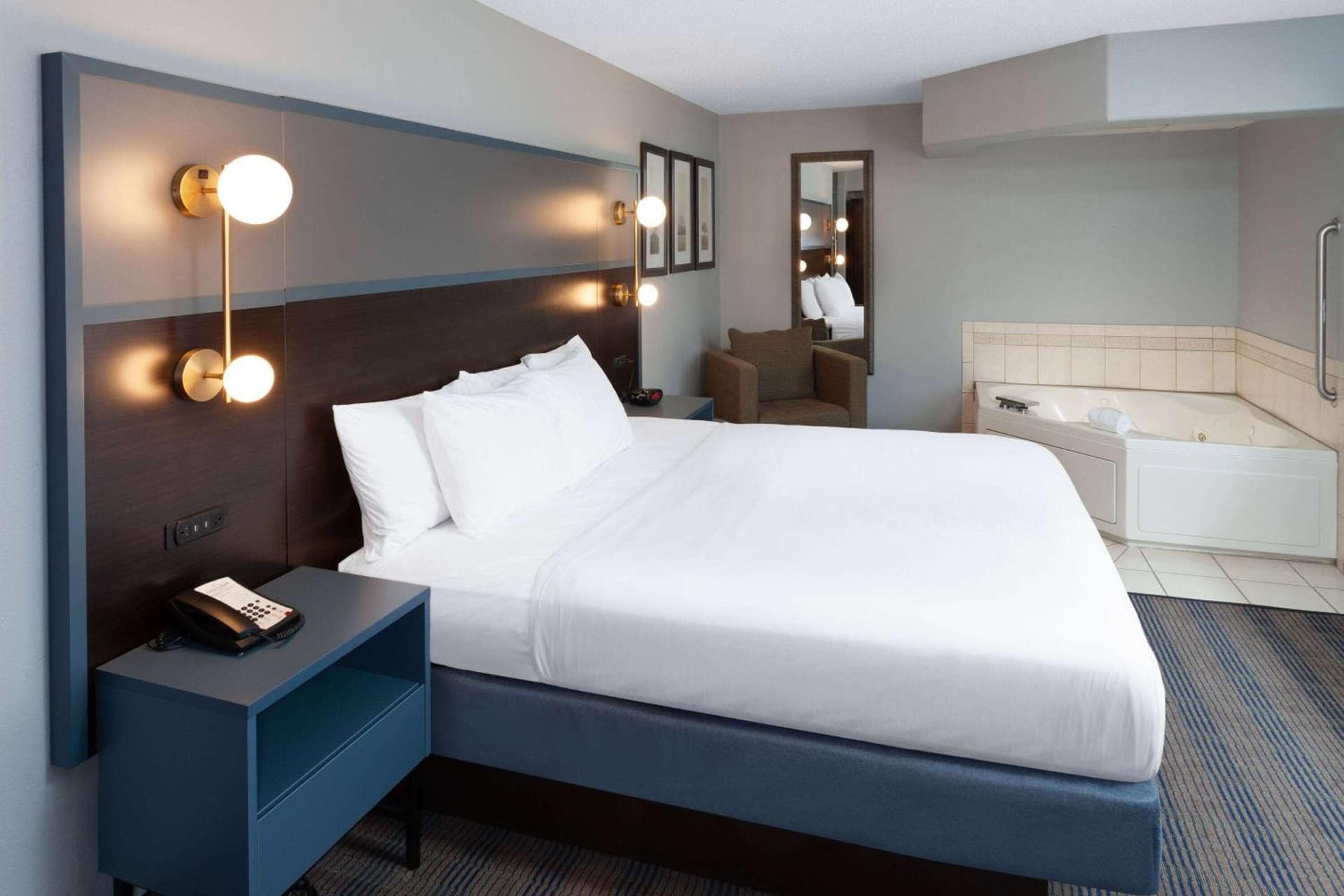 AmericInn by Wyndham Peoria gallery photo in Peoria, IL — image 42