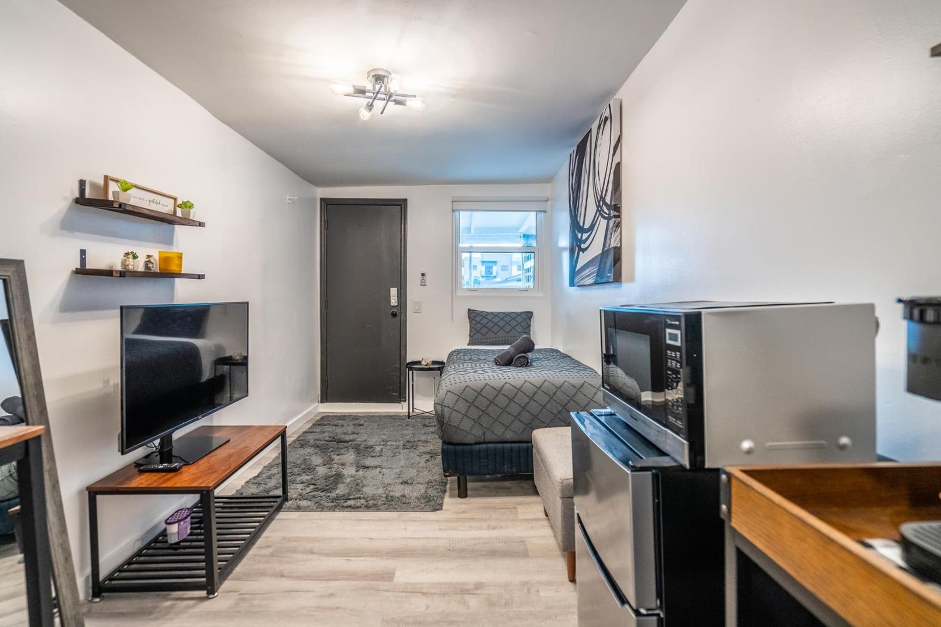 Cozy Studio w/gated parking featured exterior or lobby in Miami, FL — similar hotel