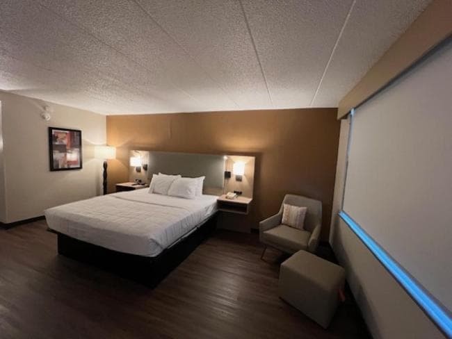 Clarion Hotel & Conference Center Lansing West gallery photo in Lansing, MI — image 72