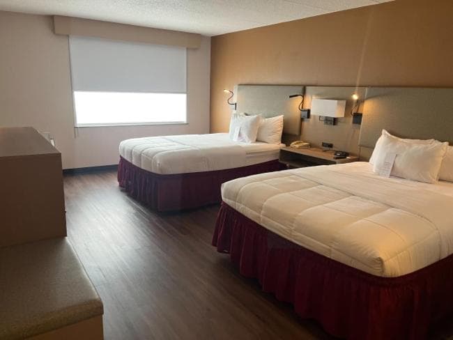 Clarion Hotel & Conference Center Lansing West gallery photo in Lansing, MI — image 66