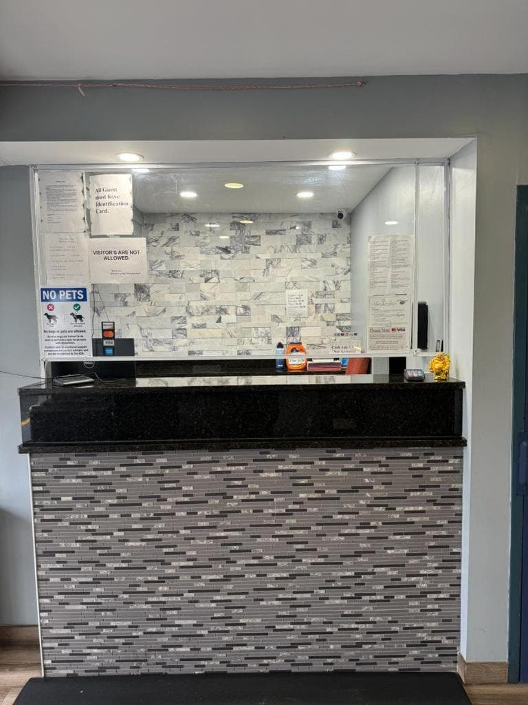 Midtown Lodge interior in Jacksonville, FL — gallery photo 2